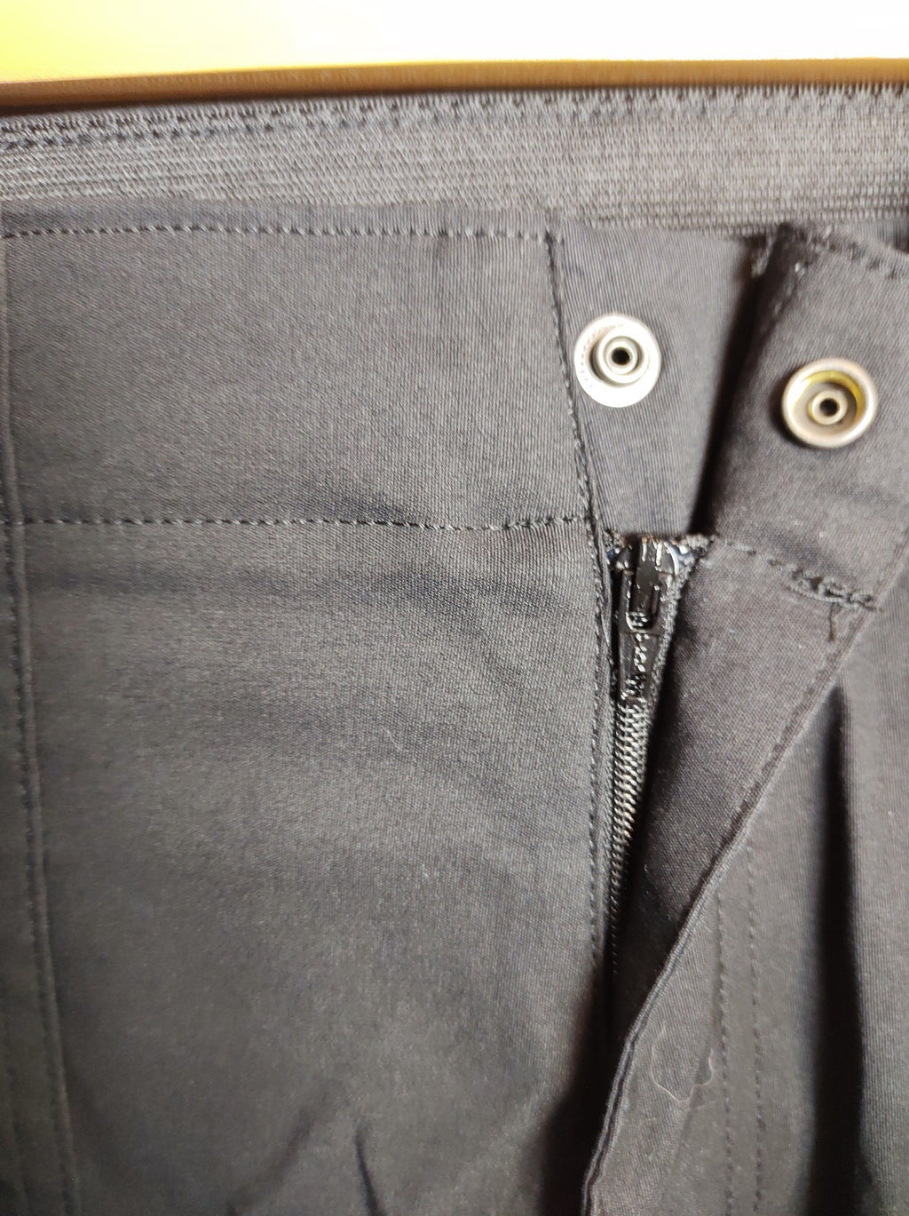 Eddie Bauer Black Tech Pants NWT Women’s Outdoor Hiking Travel Trousers