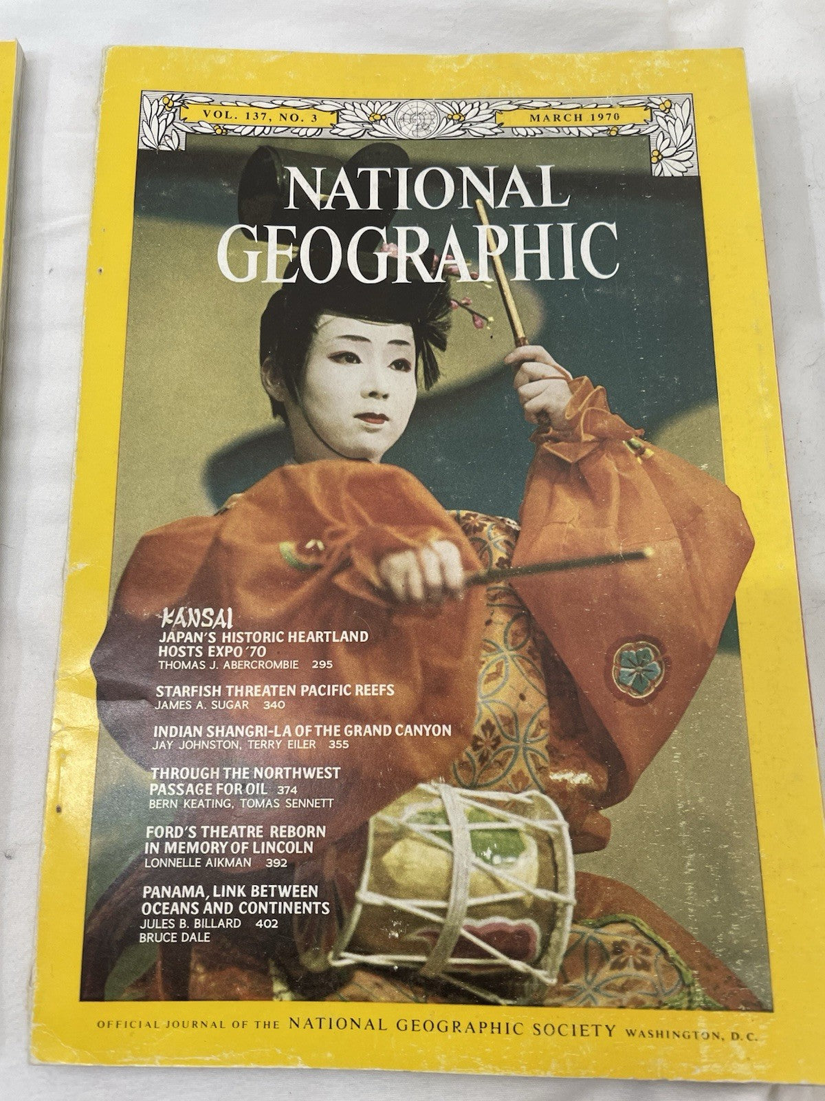 Nat Geo Mags Jan–Jun 1970 + Slipcvr Vtg Decor Lot History Nature RARE