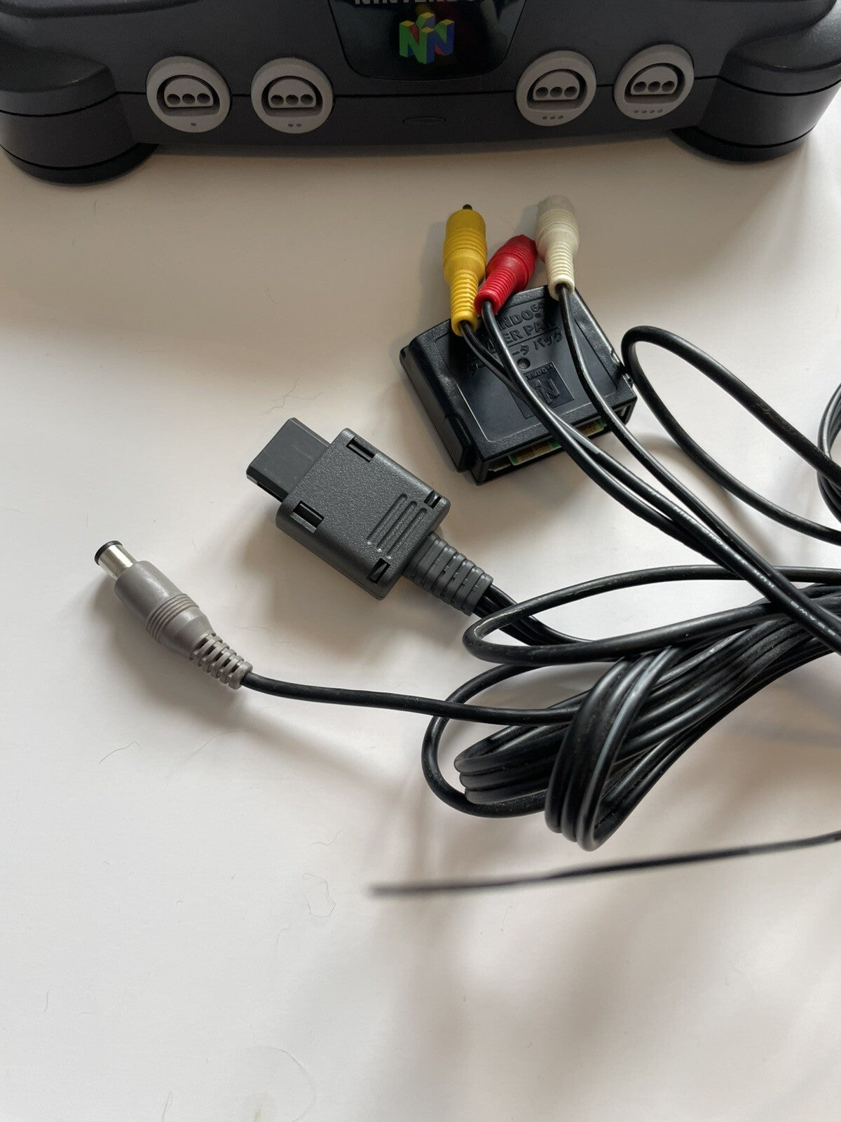 Vintage Nintendo 64 Console Bundle 1996 – Authentic Black Home Gaming System