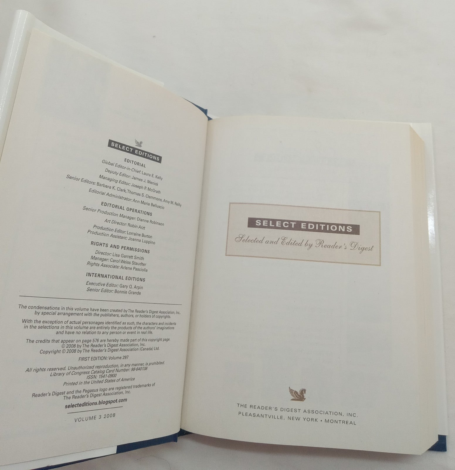 Reader’s Digest Select Edition Hardcover Book VG+ Condition with Dust Jacket