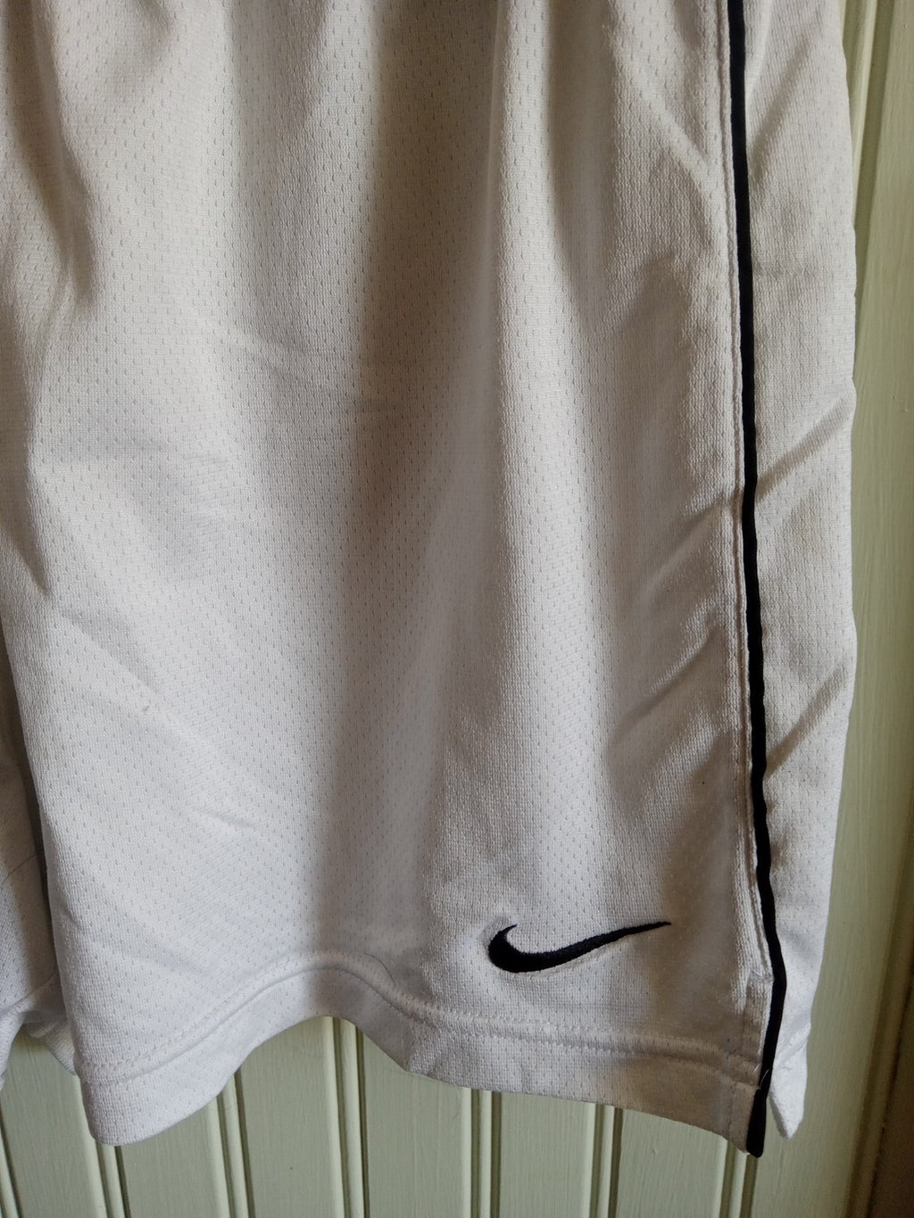 Nike Dri-Fit White Black Running Training Gym Shorts Athletic Women’s Size L