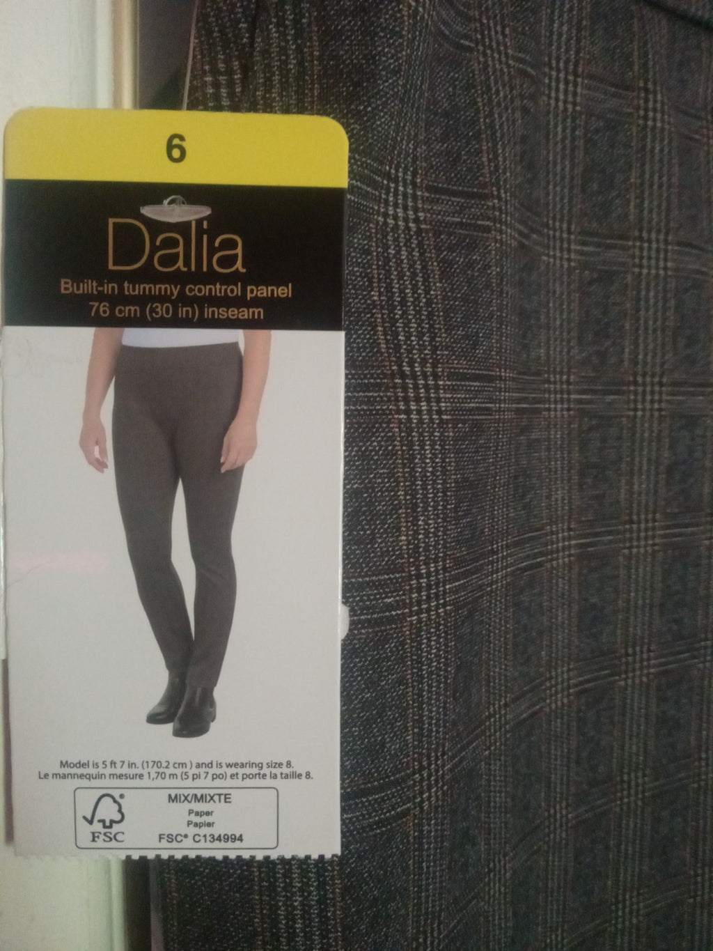 Dalia Size 6 Plaid Pull On Tummy Control Dress Pants Straight Leg