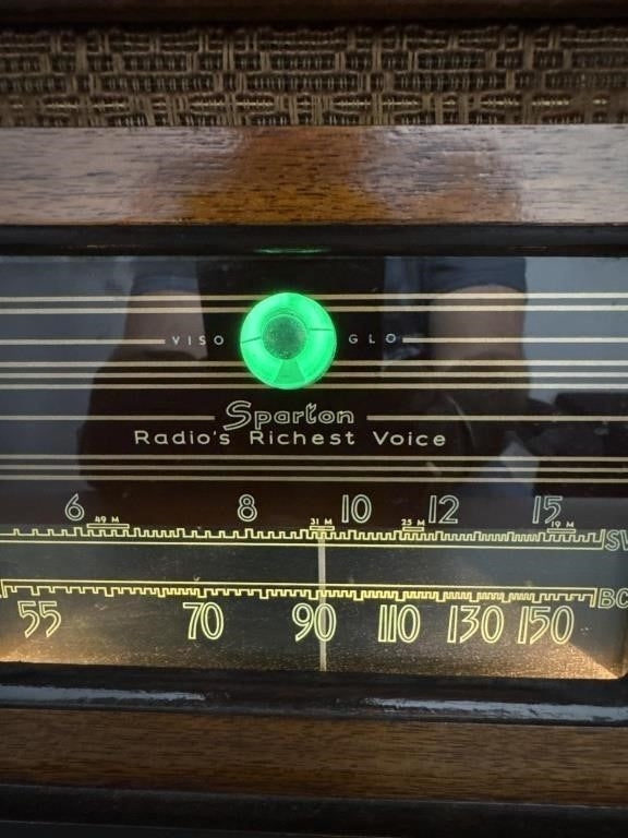 Sparton 6148 Viso-Glo AM/SW Tube Radio (1946) Expert Restored, Green Tuning Eye