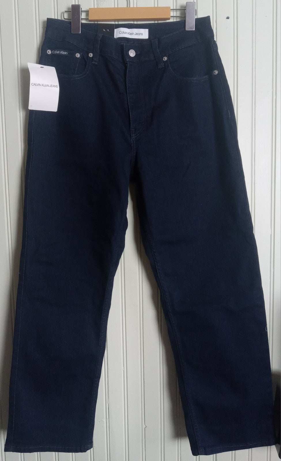 NWT Women’s Calvin Klein Jeans Size 31x27 – Slim Straight Mid Rise Denim
