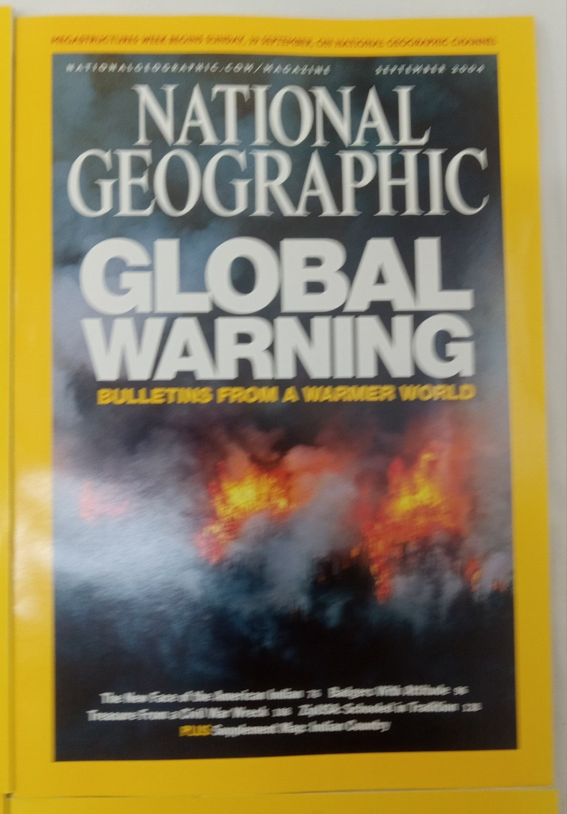 National Geographic Jul–Dec 2004 VG+ | 6 Magazines in Faux Leather Case