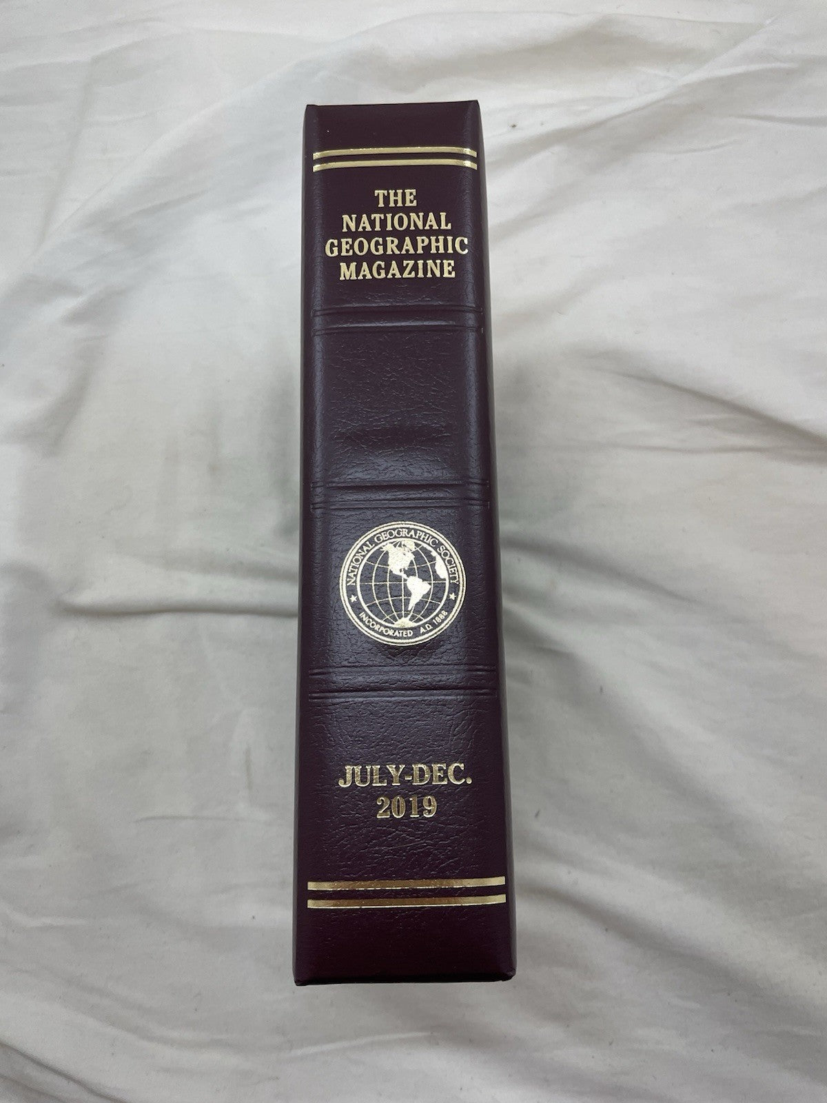 Nat Geo Lot Jul–Dec 2019 w/ Slipcover | World, Science, Photography