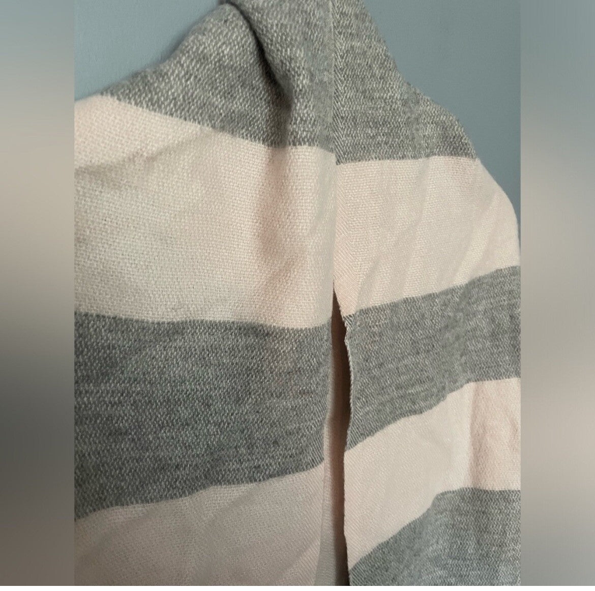 Reitmans Light Pink & Grey Plaid Blanket Scarf Cozy Oversized Soft Warm