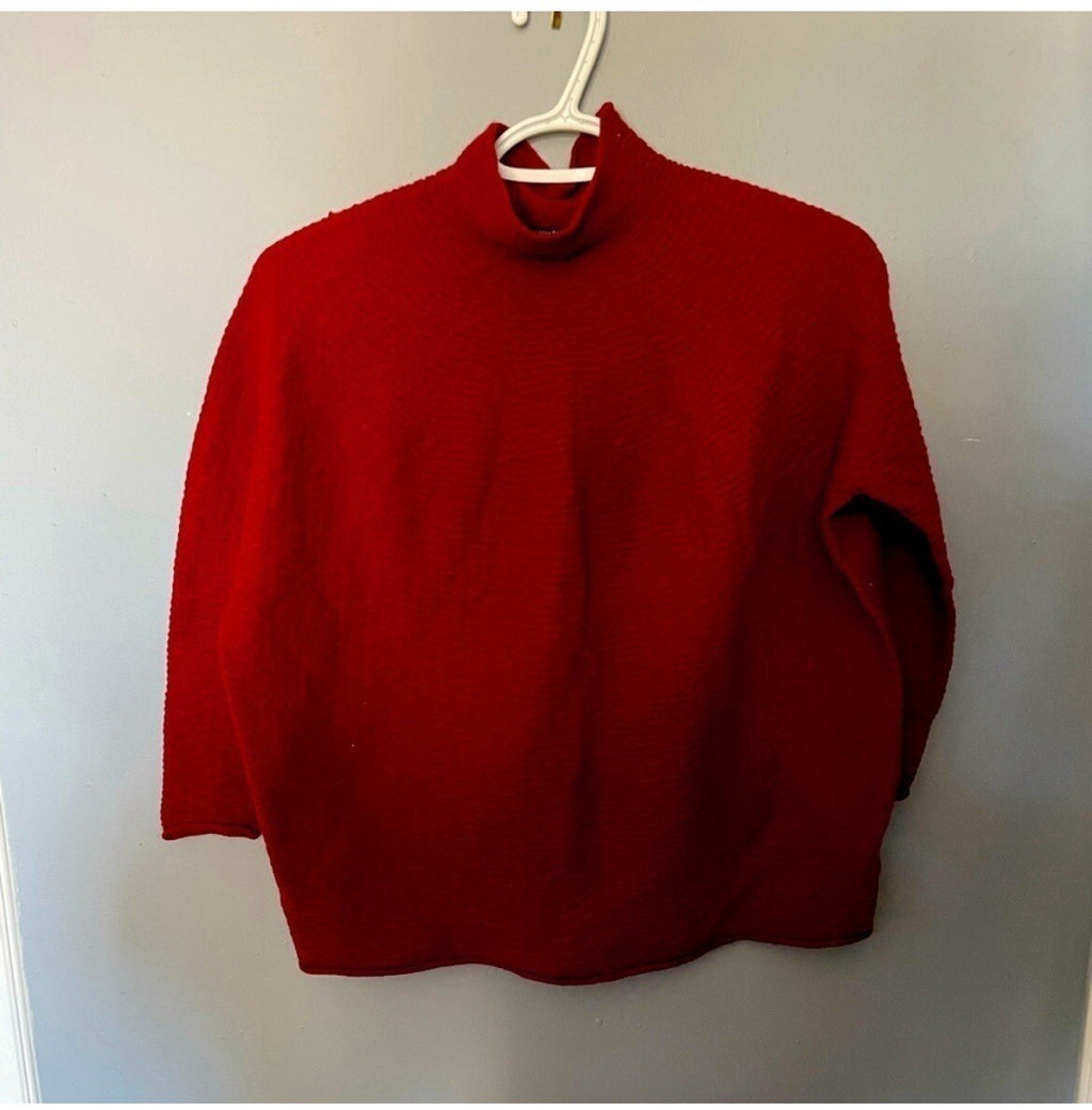 Monoprix Femme Red Turtleneck Sweater Slim Fit Knit Chic Classic Warm