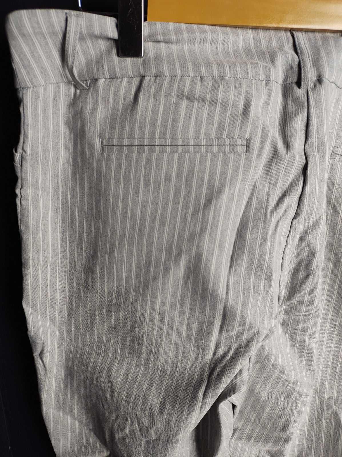 Hilary Radley Crop Pants Size 18 Grey White Stripe Stretch Comfort Waist NWT