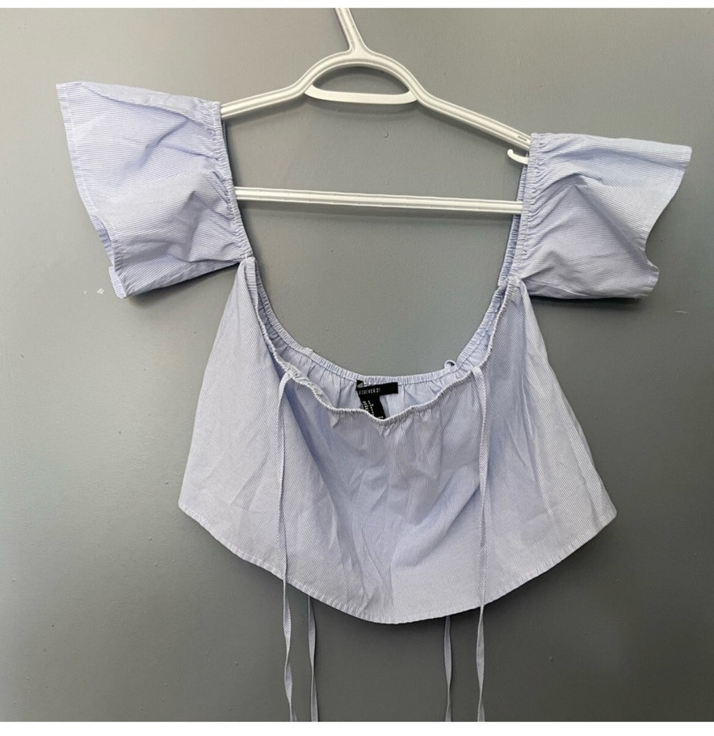 Forever 21 Blue Crop Blouse – Trendy Short Sleeve Top VG