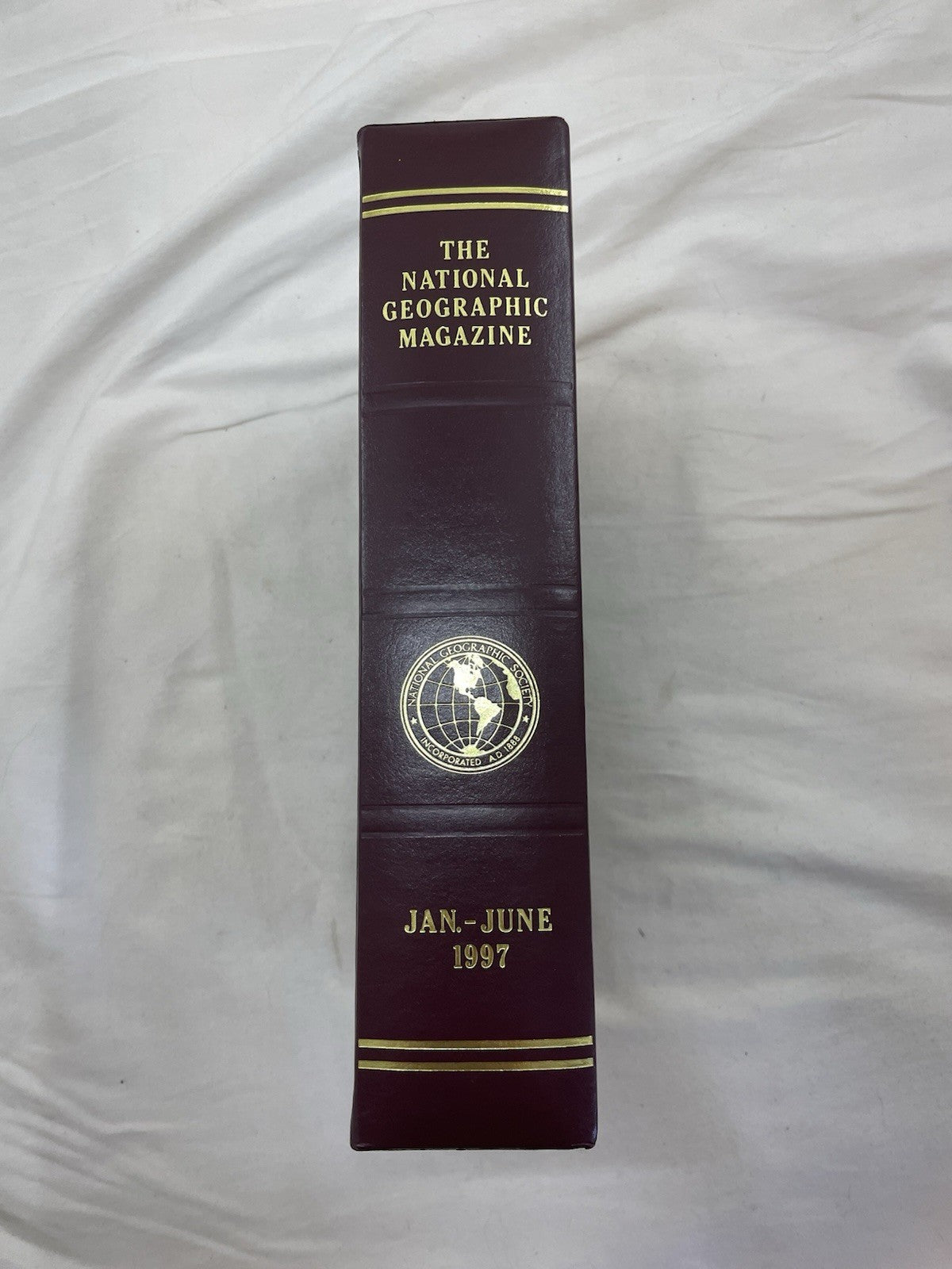 Nat Geo Mag Lot Jan–Jun 1997 Vtg Slipcvr Wildlife Travel Retro School