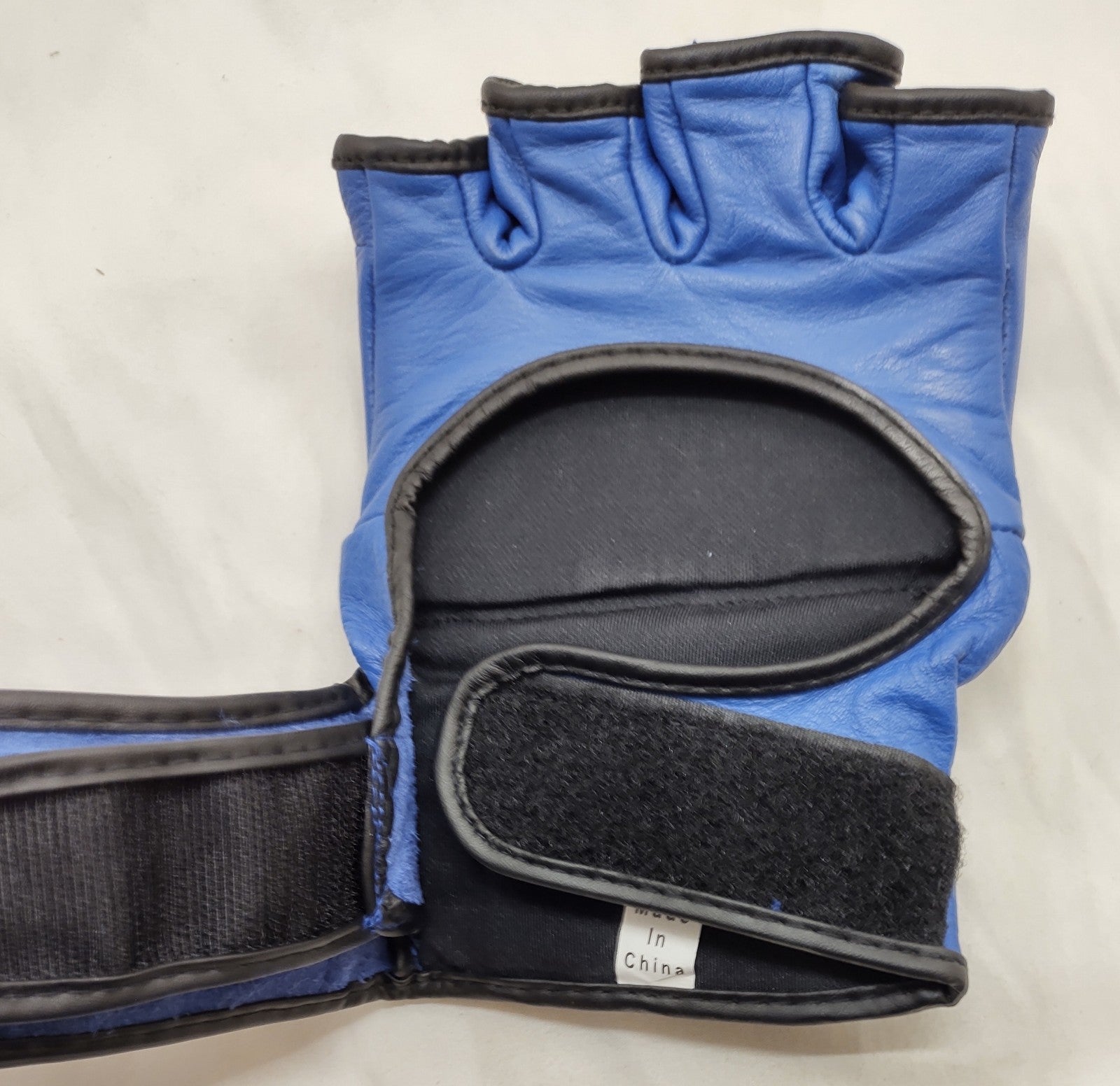 Donald Cerrone Signed Official WEC Fight Glove Autograph MMA UFC Cowboy