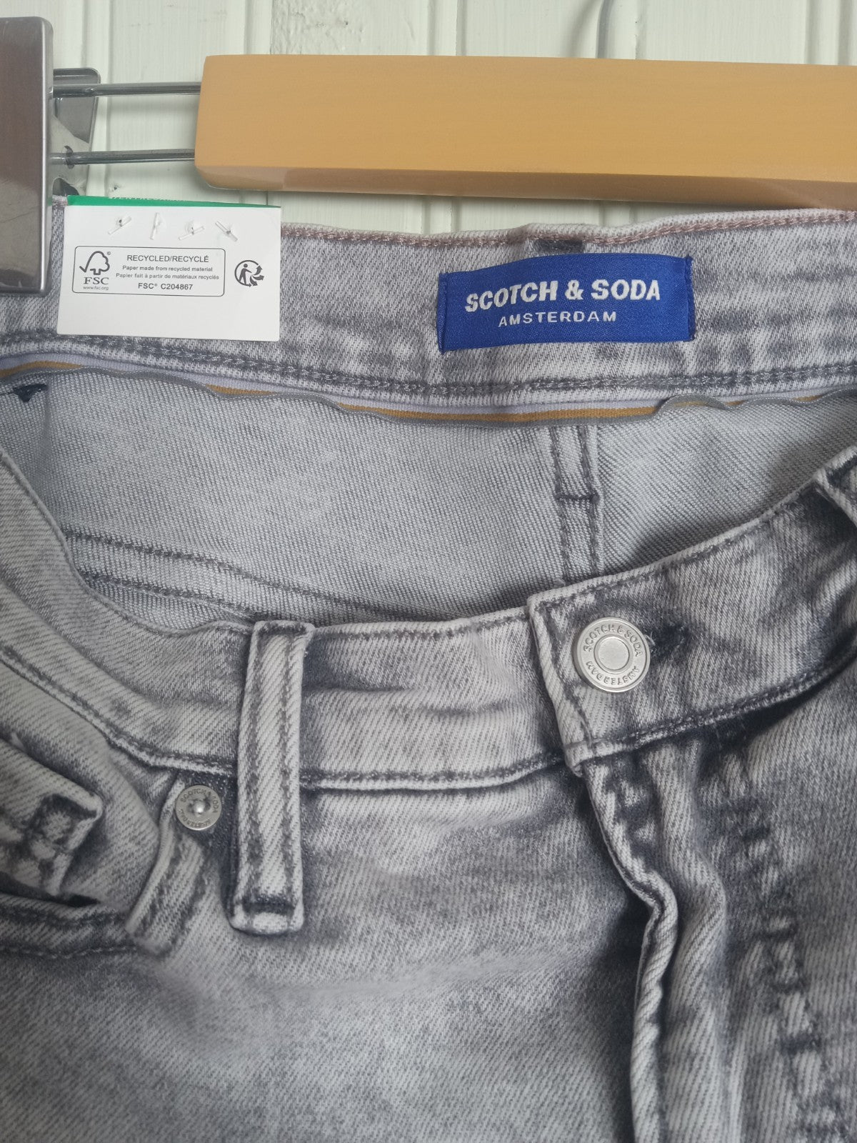 NWT Women’s Scotch & Soda High Rise Slim Jeans Size 12 – Designer Denim