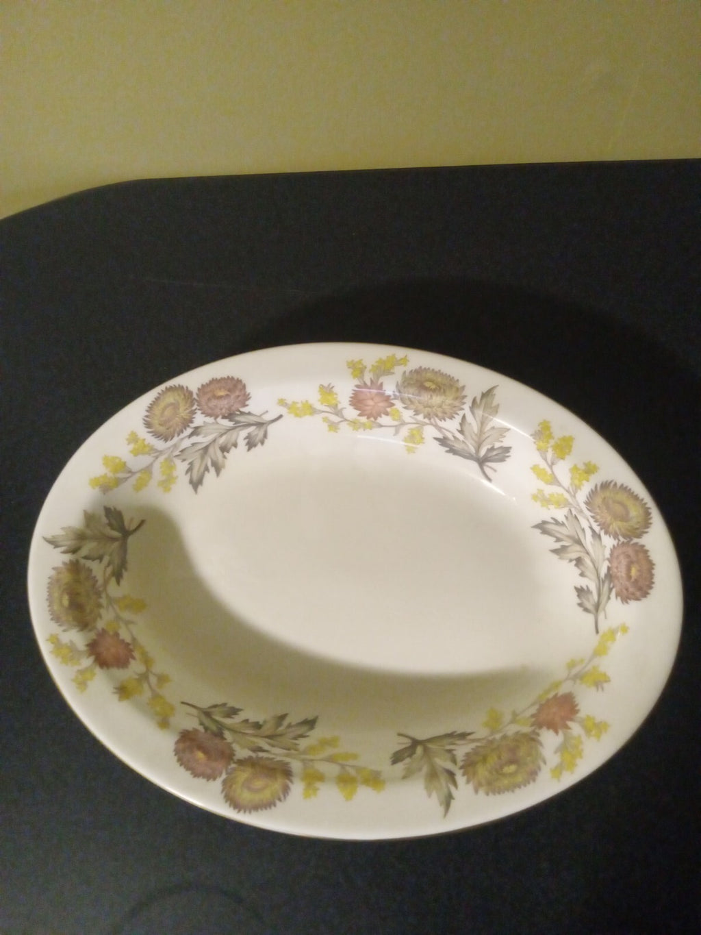 Wedgwood W4156 Lichfield 7.5" x 10" Serving Bowl Platter Floral Design