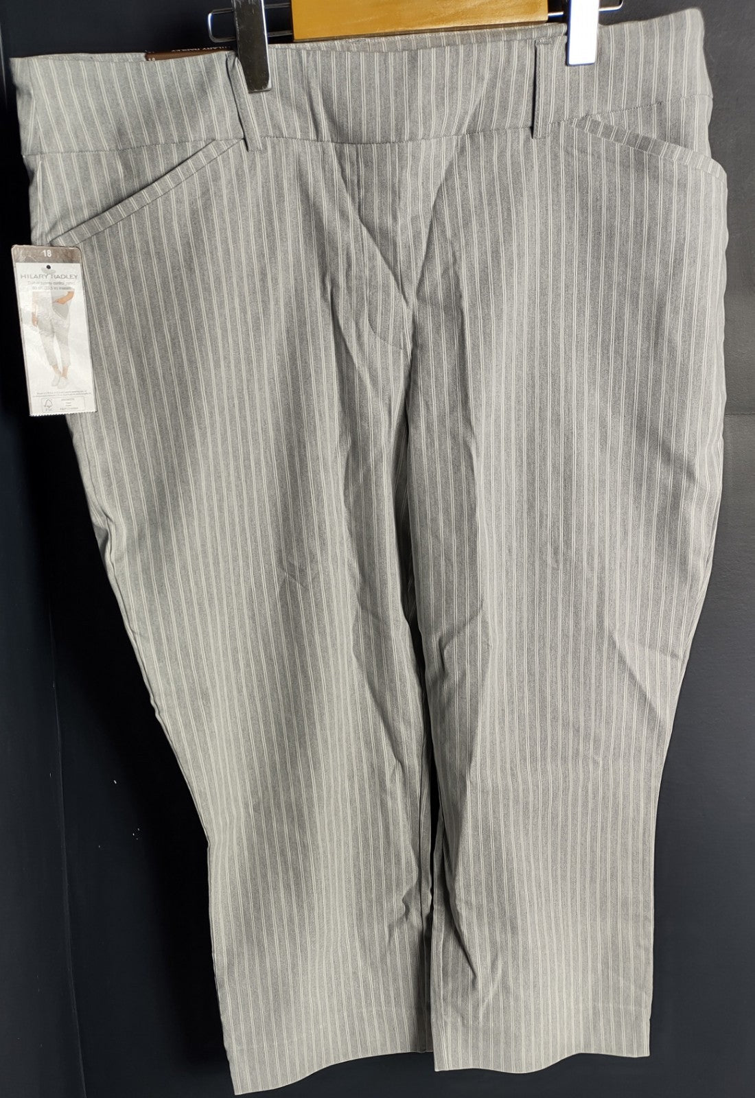 Hilary Radley Crop Pants Size 18 Grey White Stripe Stretch Comfort Waist NWT
