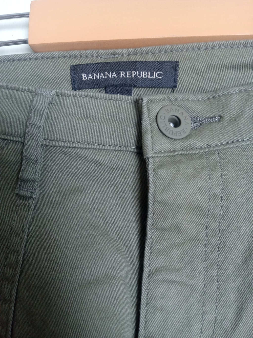 NWT Women’s Banana Republic Green Pants Size 4 – Slim Fit Work Trousers