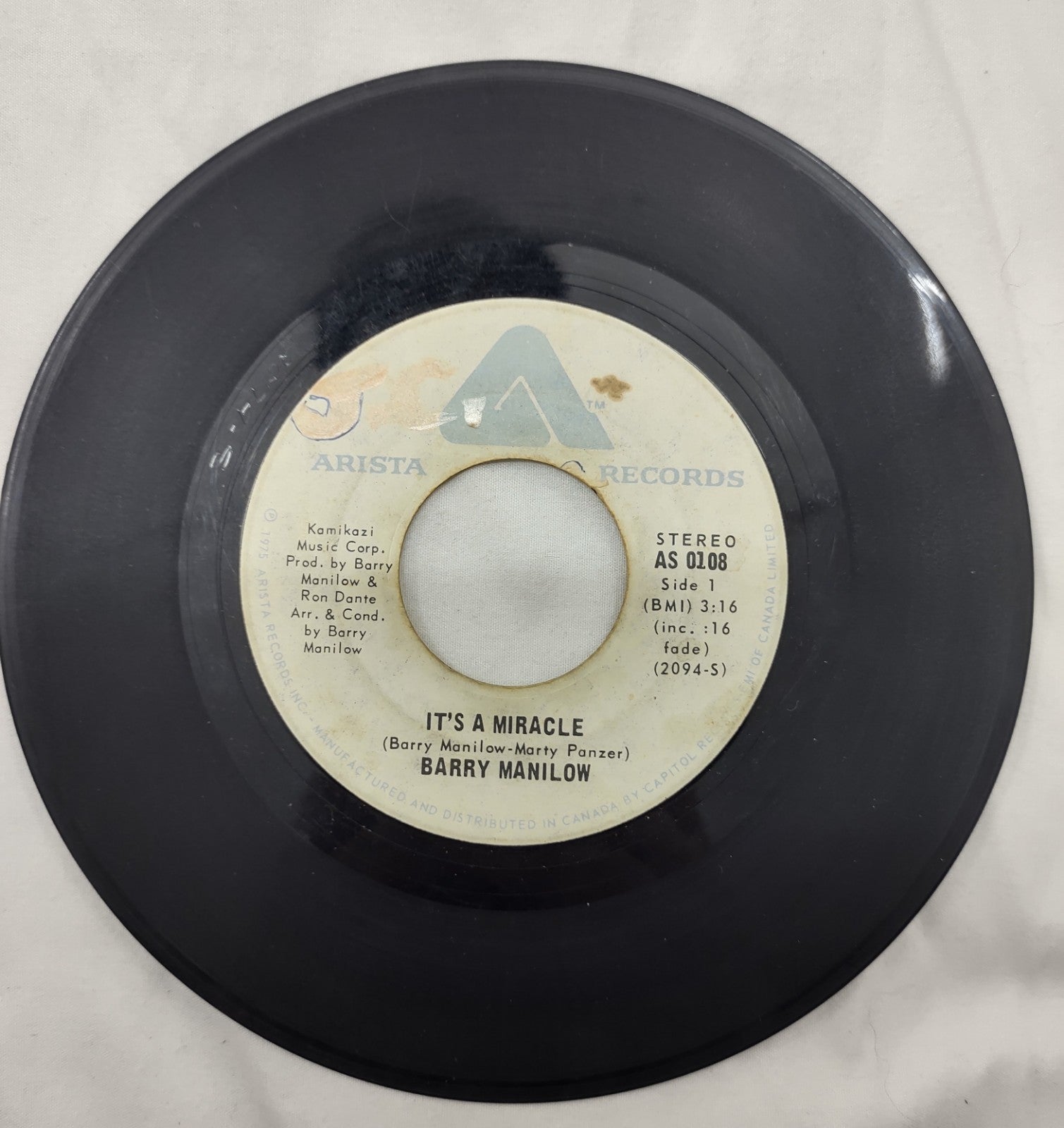 Barry Manilow – It’s a Miracle 7” Arista AS 0108 Canada 1975