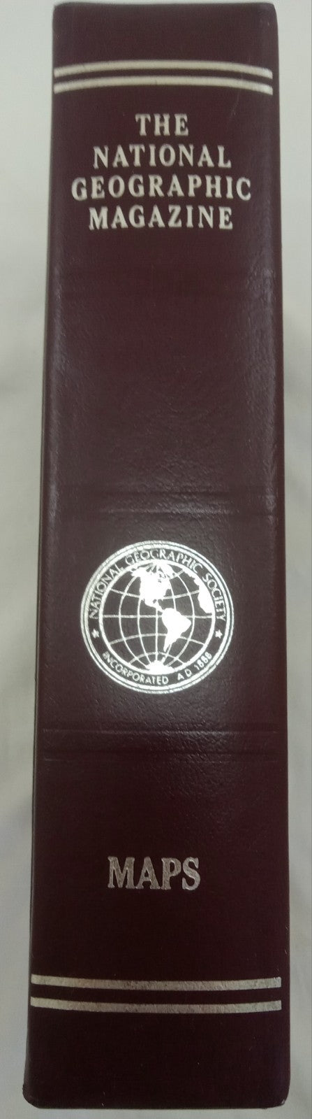 National Geographic Leather Map Case – Vintage Collector's Edition, 20 Maps