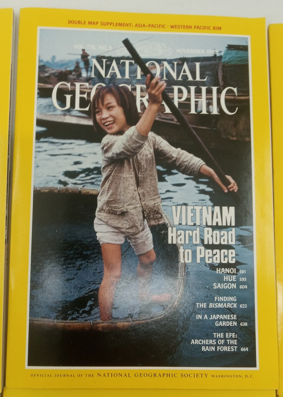 Nat Geo Magazines With Slipcover July To December  1989