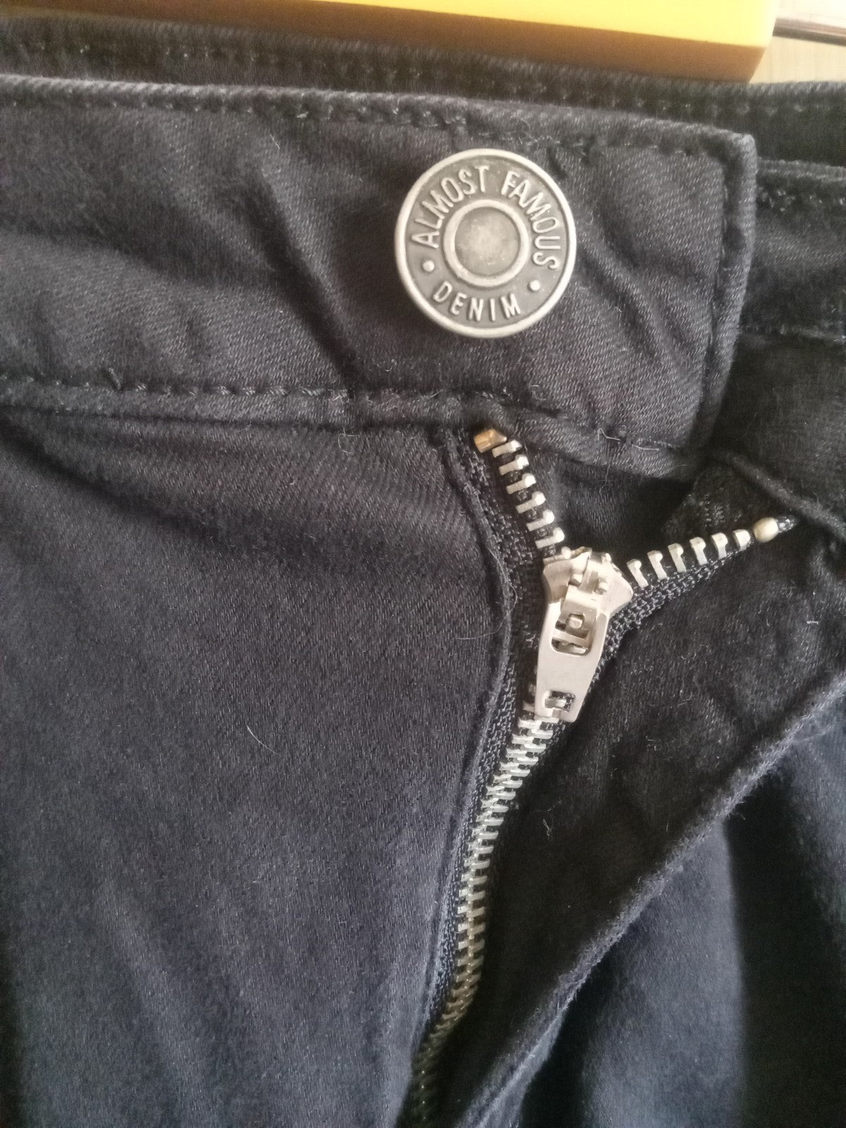 Almost Famous Distressed Skinny Jeans Black Pretorn Denim Pants Size 13 Women