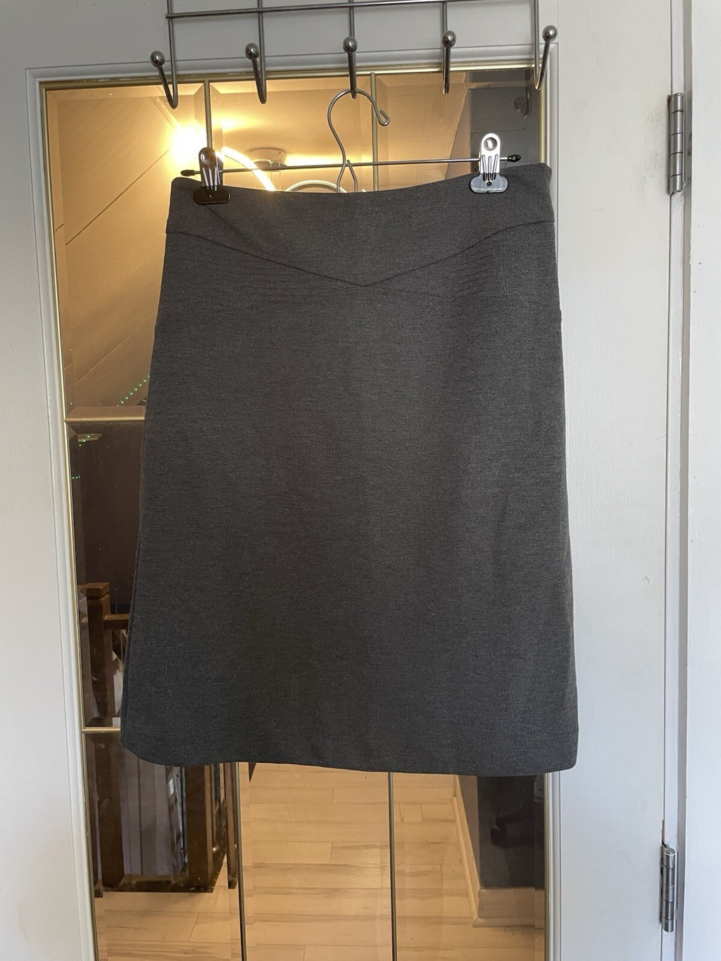 Adrienne Vittadini Grey A-Line Skirt Women's Size 4 Classic Office Skirt