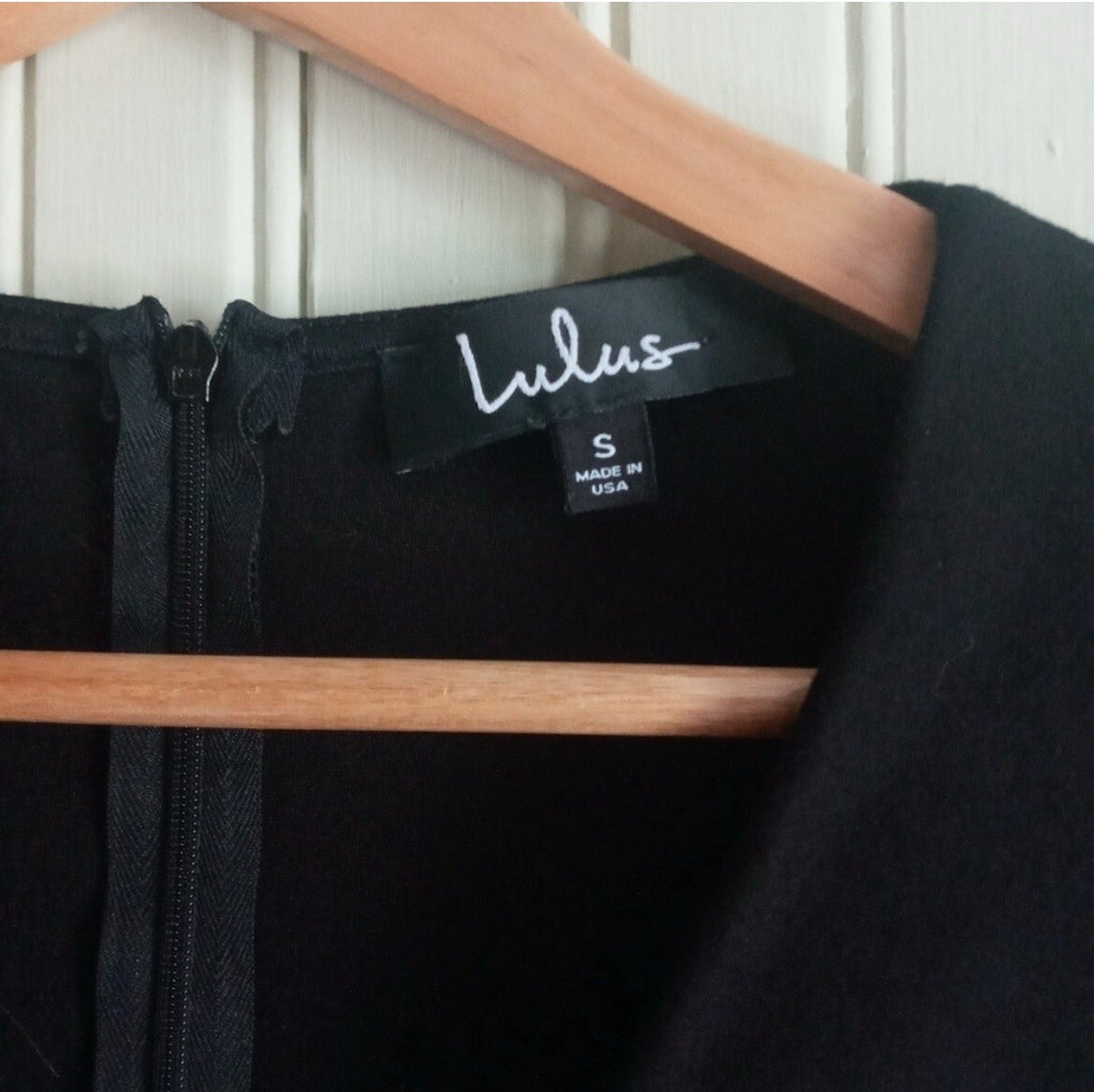 Lulus Black Asymmetrical Short Sleeve Bodycon Mini Dress Size Small – VG