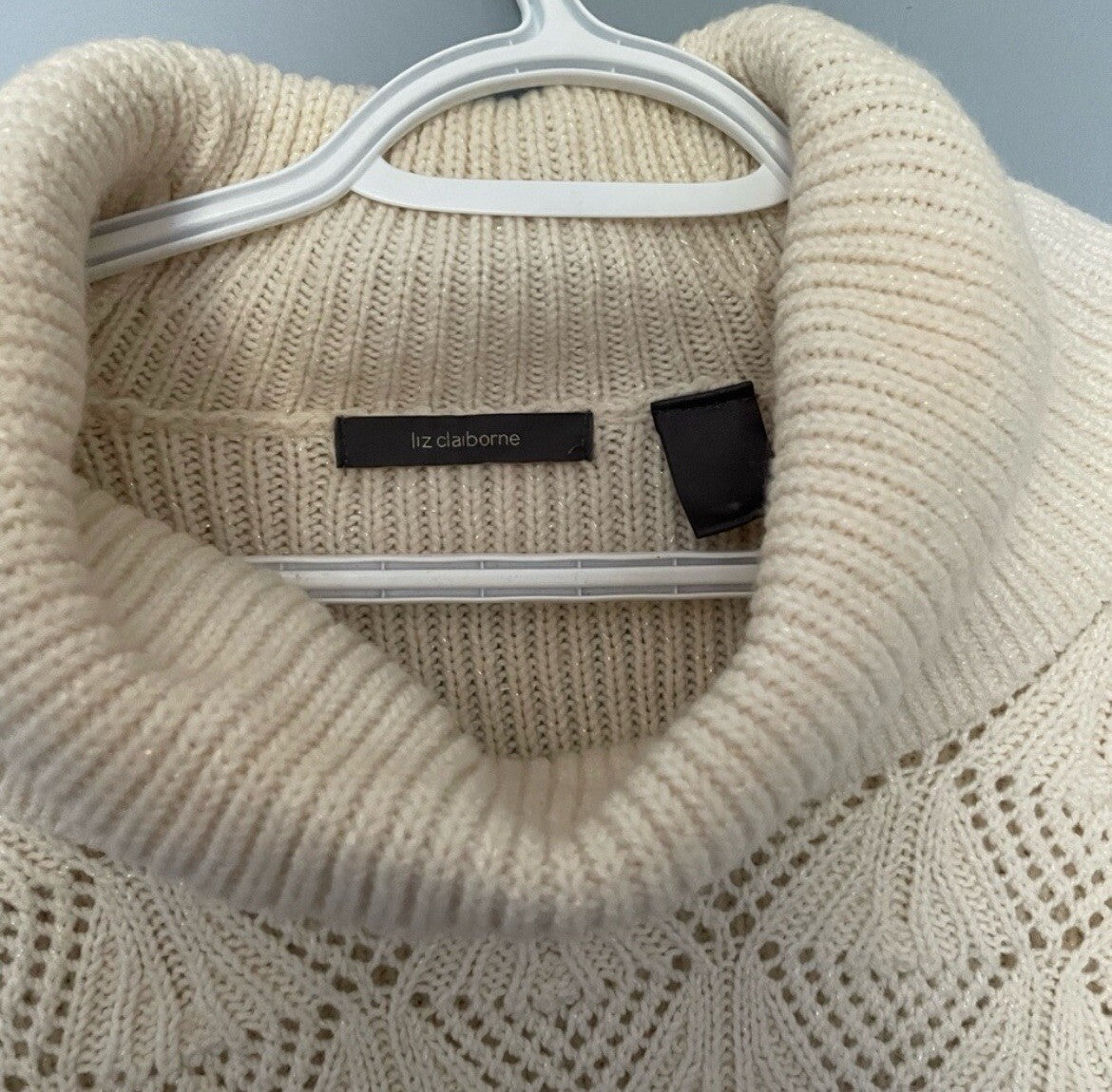 Liz Claiborne White Knit Turtleneck Sweater M Classic Winter Soft Warm