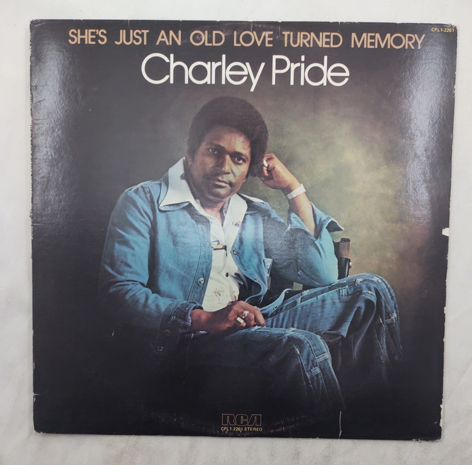 Charley Pride – She’s Just an Old Love Turned Memory LP RCA Canada