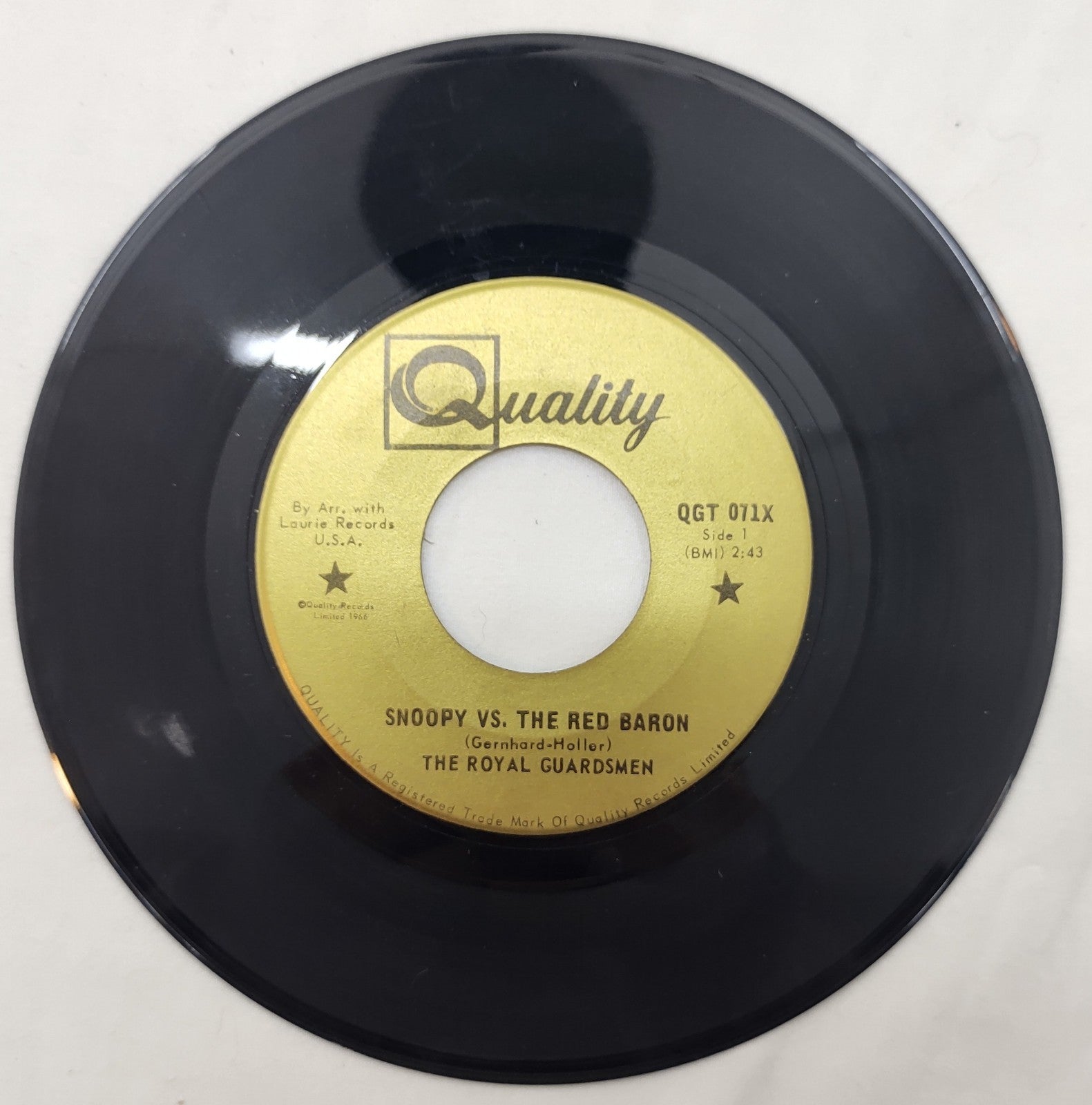 Royal Guardsmen Snoopy vs Red Baron 45 RPM 7" Rock Vinyl Single Vintage
