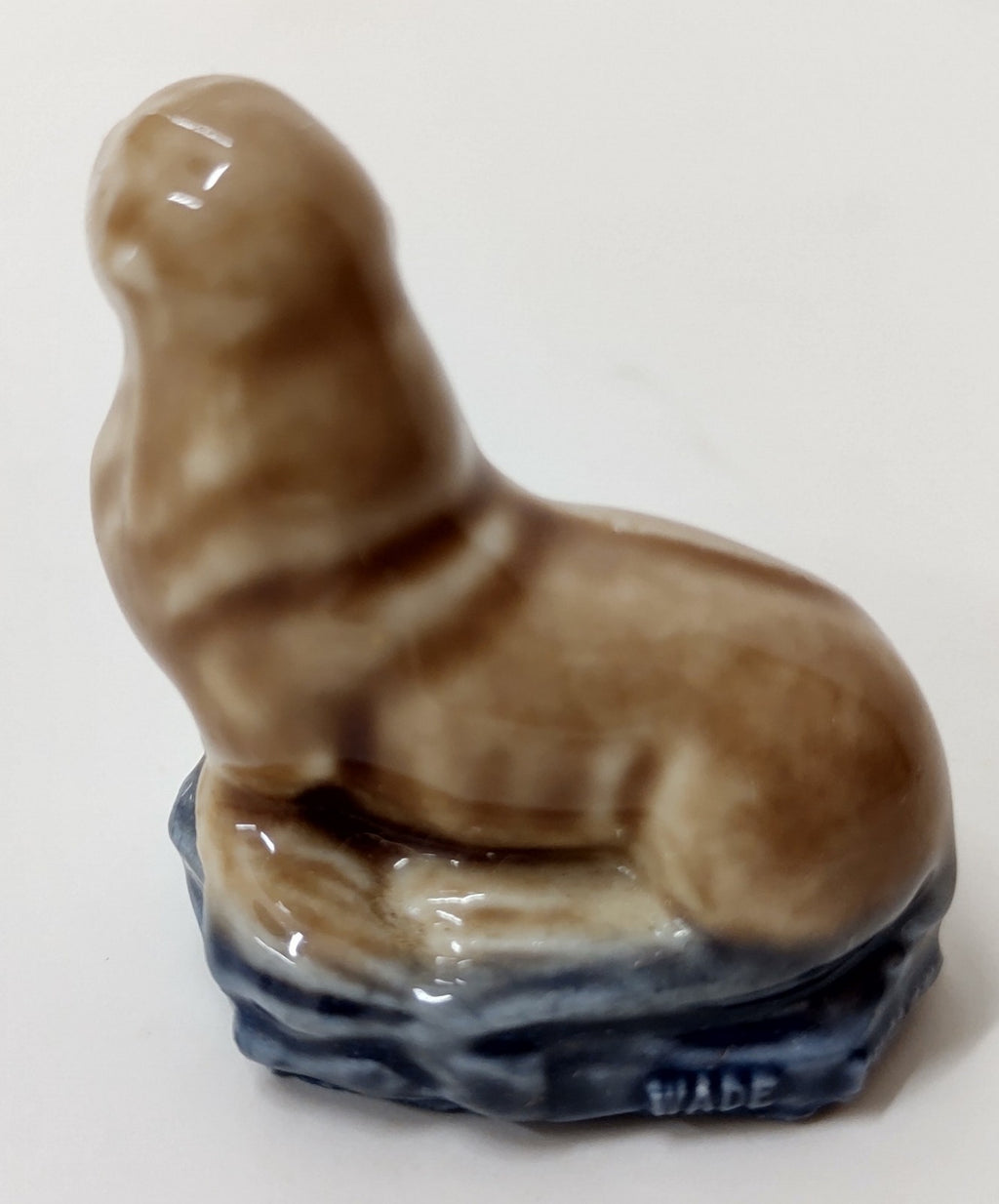 Wade Whimsies Red Rose Tea Seal Mini Figurine England Vintage Ceramic