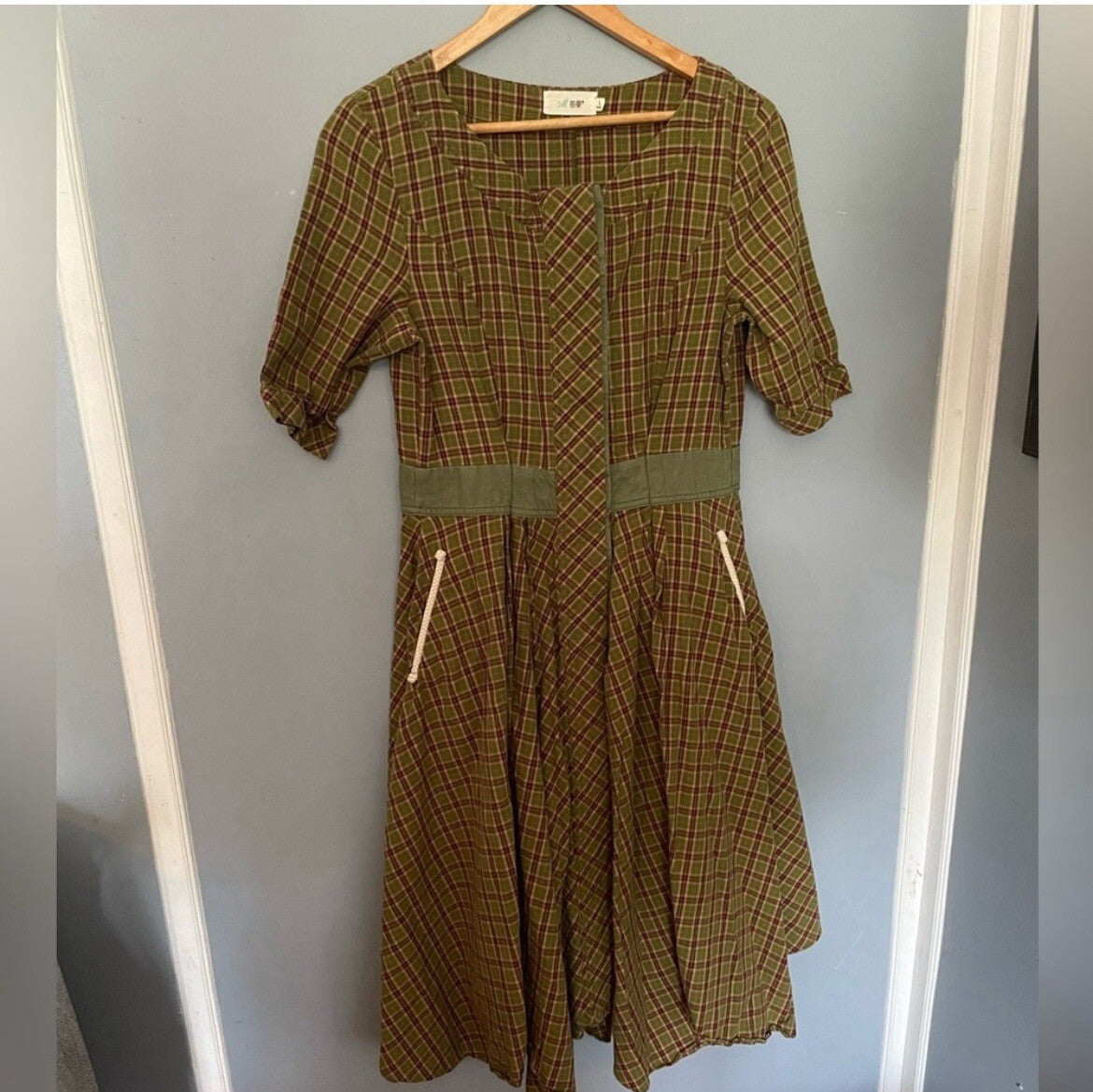 Women’s Green Plaid Vintage Swing Dress – Retro Style – Size X-Large