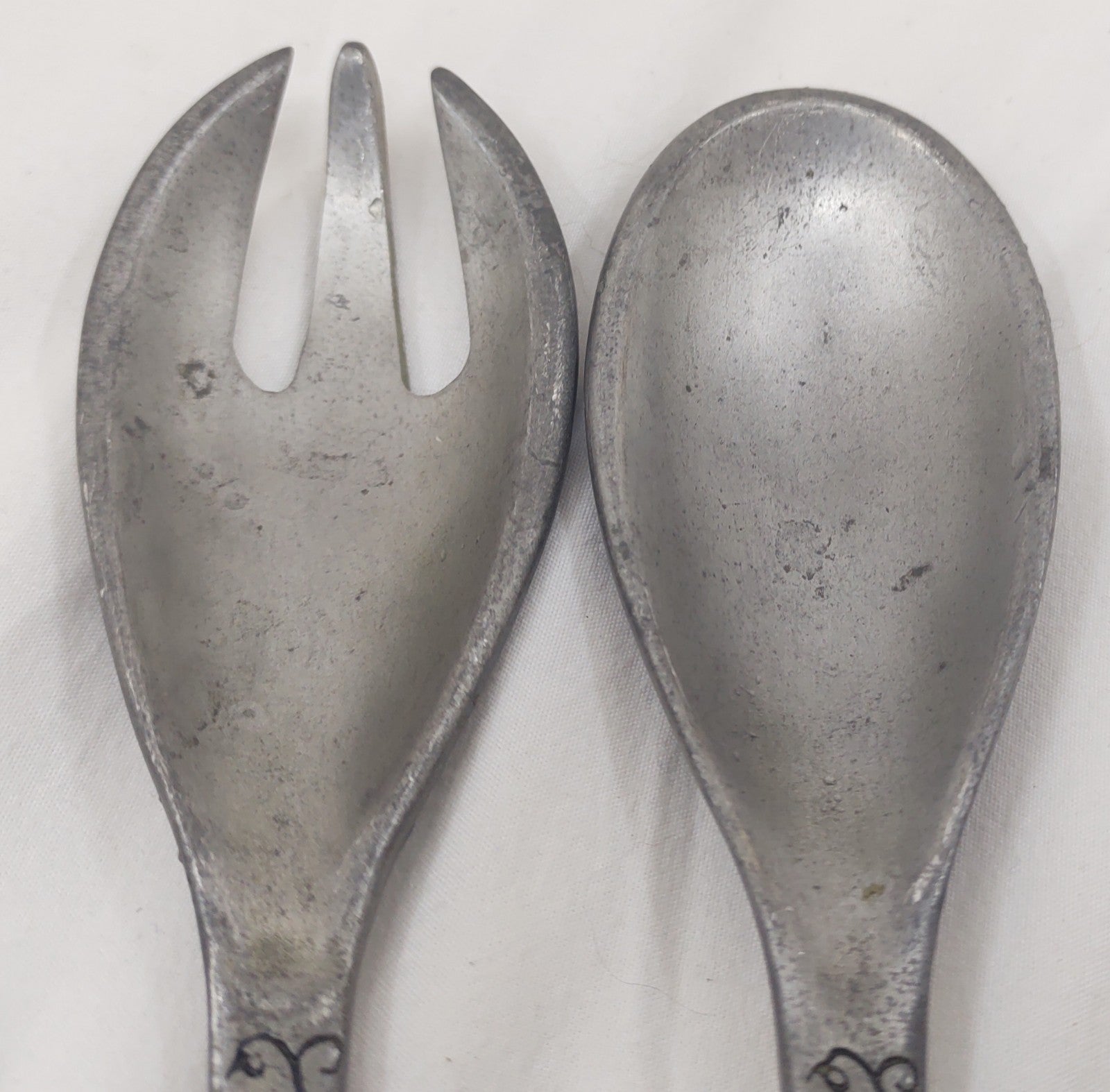 Vintage Seagull Pewter Canada Grape Pattern Salad Fork Spoon Server Set