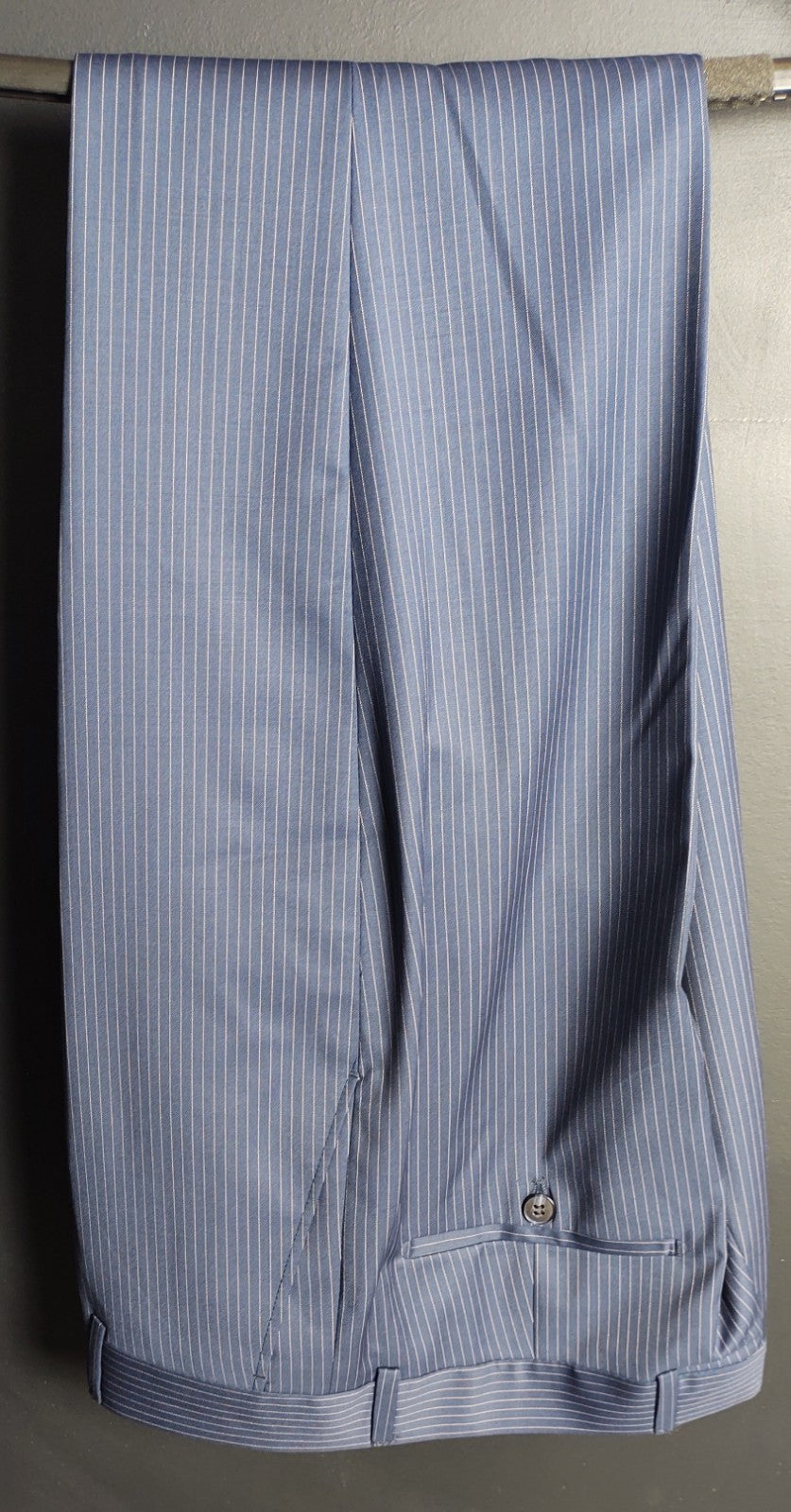 Snover Blue Pinstripe Suit Men's 38 Jacket/34W Pants 2-Pc Sharp Fit