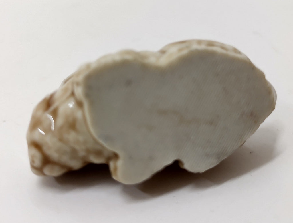 Vintage Wade Whimsies Brown Bunny Rabbit Red Rose Tea England Figurine