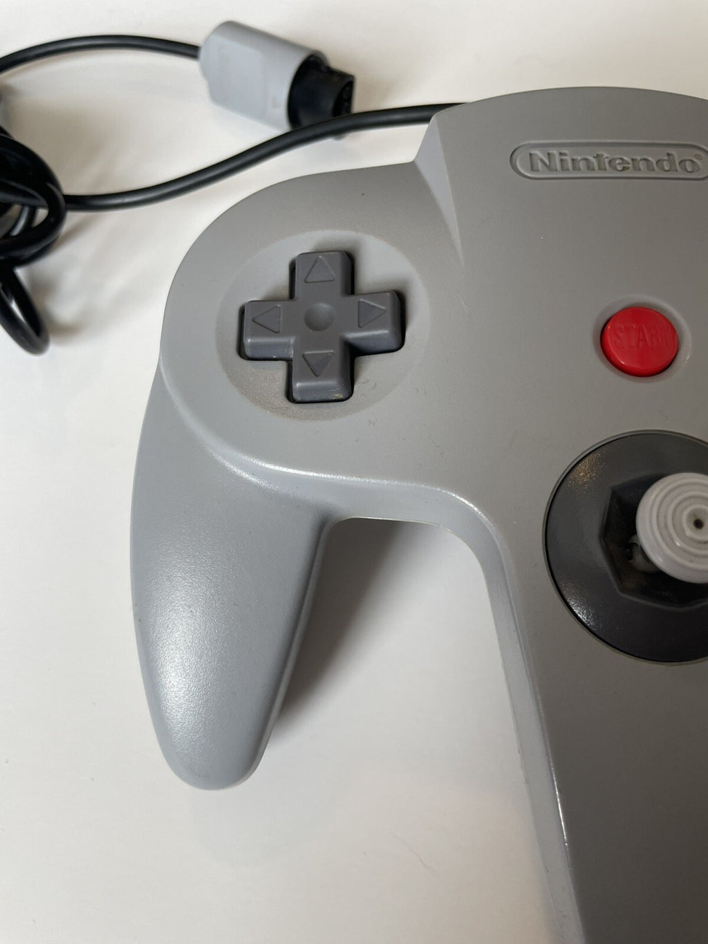 Vintage Nintendo 64 Console Bundle 1996 – Authentic Black Home Gaming System