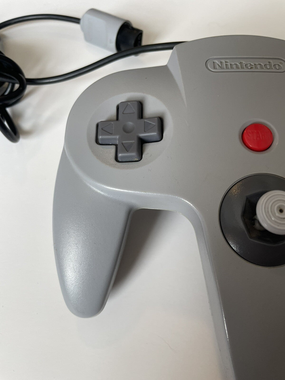 Vintage Nintendo 64 Console Bundle 1996 – Authentic Black Home Gaming System