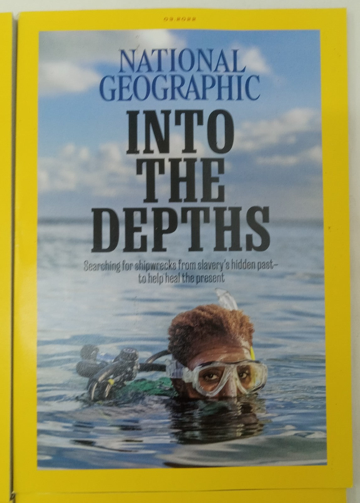 National Geographic Jan–June 2022 | 6 VG+ Mags | Faux Leather Slipcase