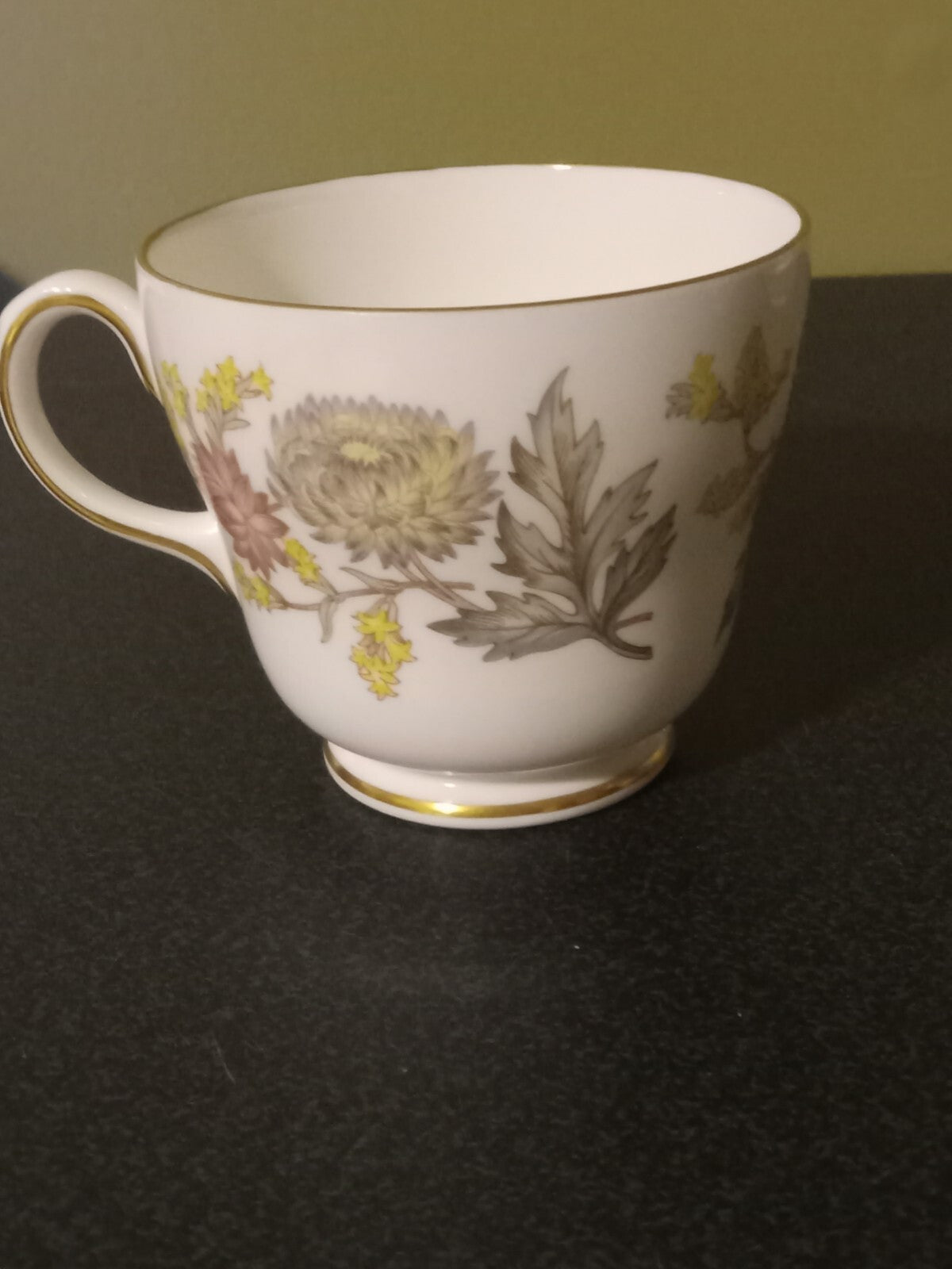 Wedgwood W4156 Lichfield Floral Pattern Footed Teacups (Set of 4)