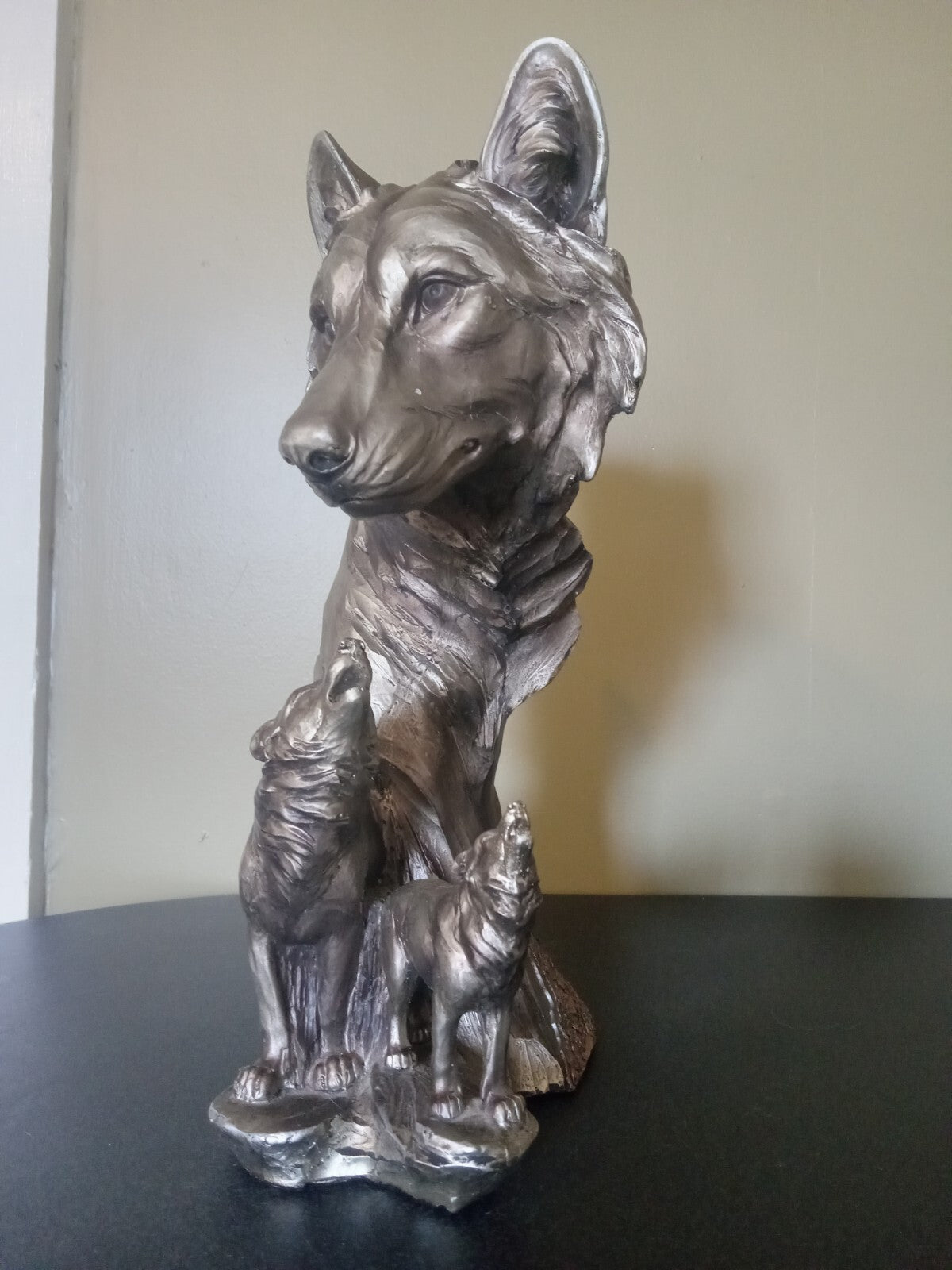 Silver/Pewter Tone Wolf Figurine – 15" High Resin Howling Wolves Statue