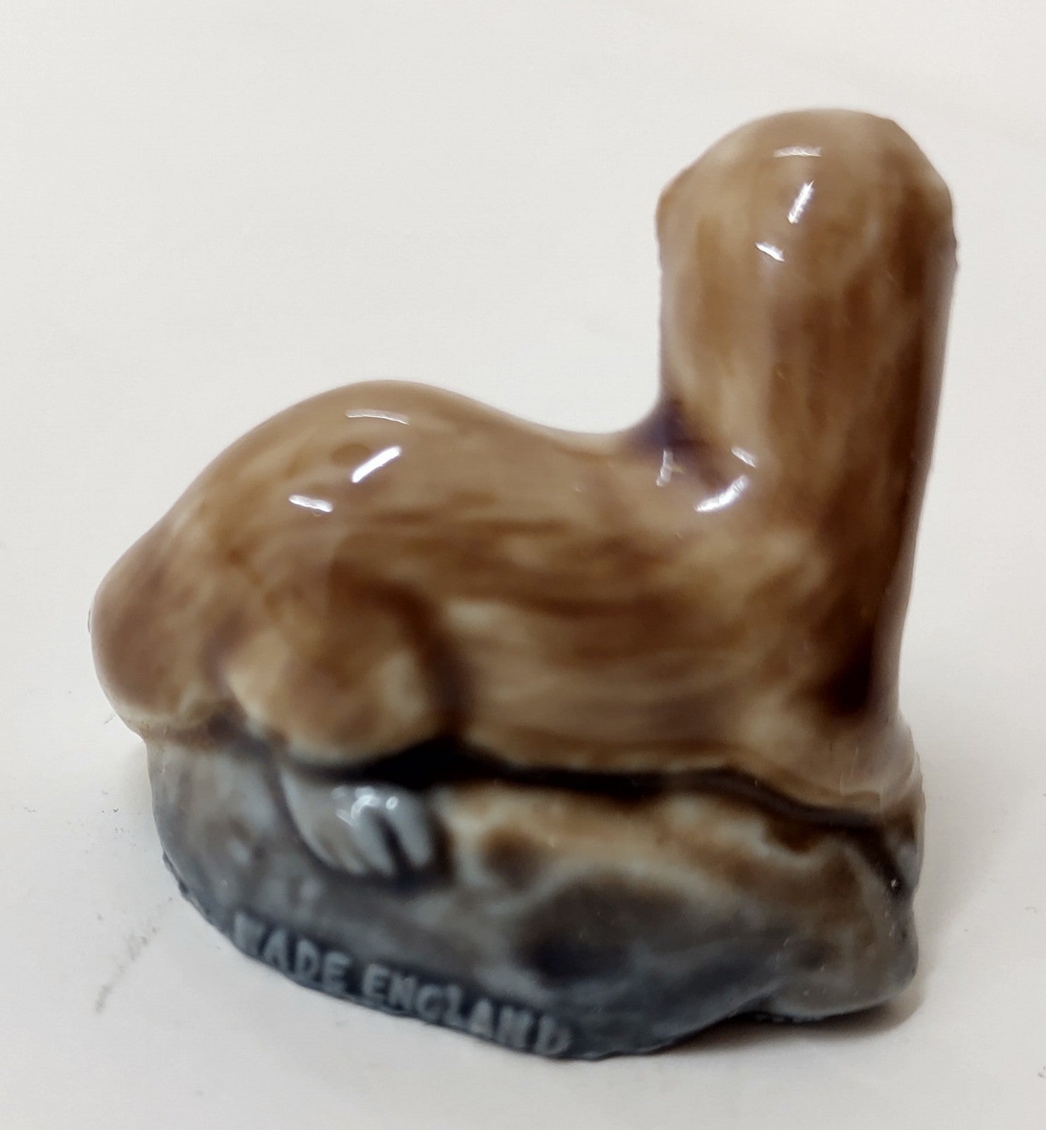 Vintage Wade Whimsies Otter Red Rose Tea Set 1 Mini Pottery Figurine