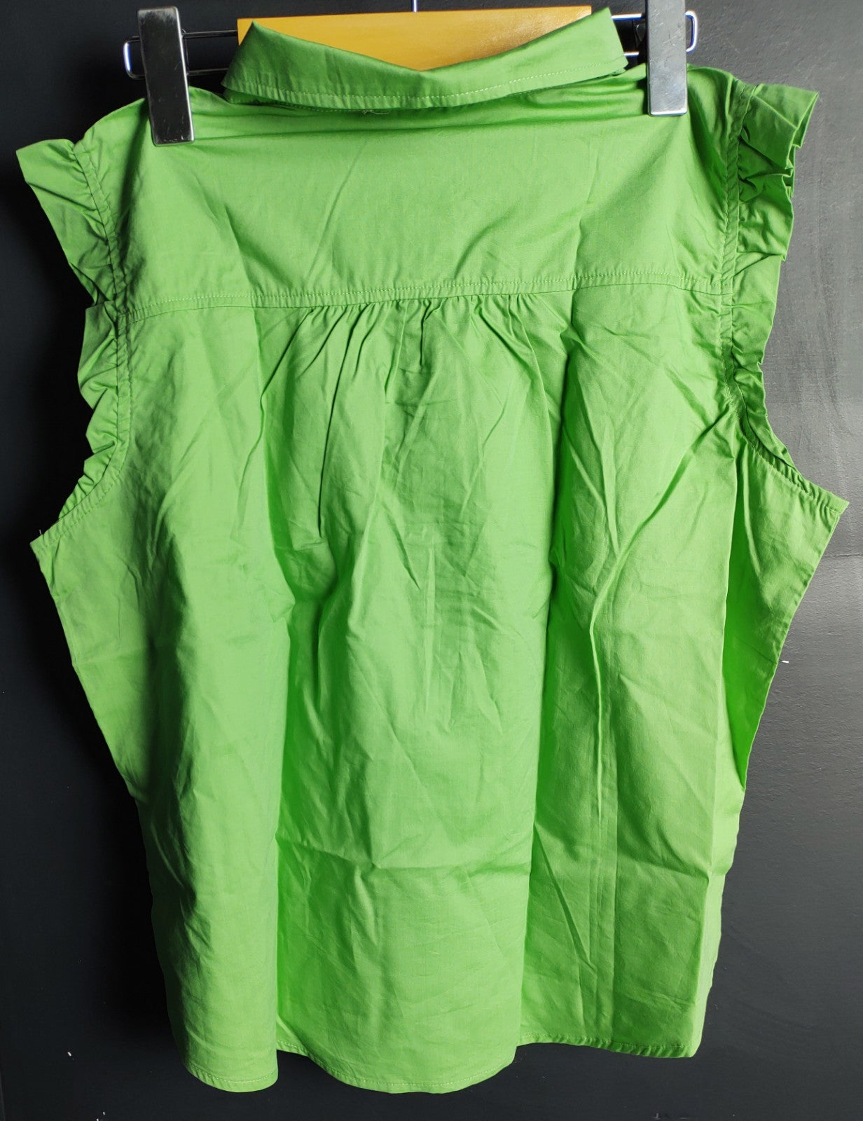 LOFT Green Sleeveless Pullover Blouse Women’s Size M Lightweight Chic Top NWT