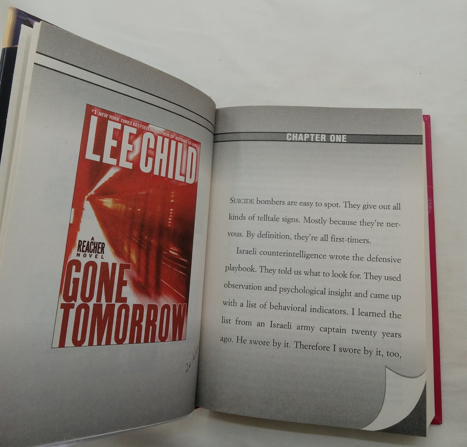 Readers Digest Select Editions Hardcover With Dust Jacket Volume 1