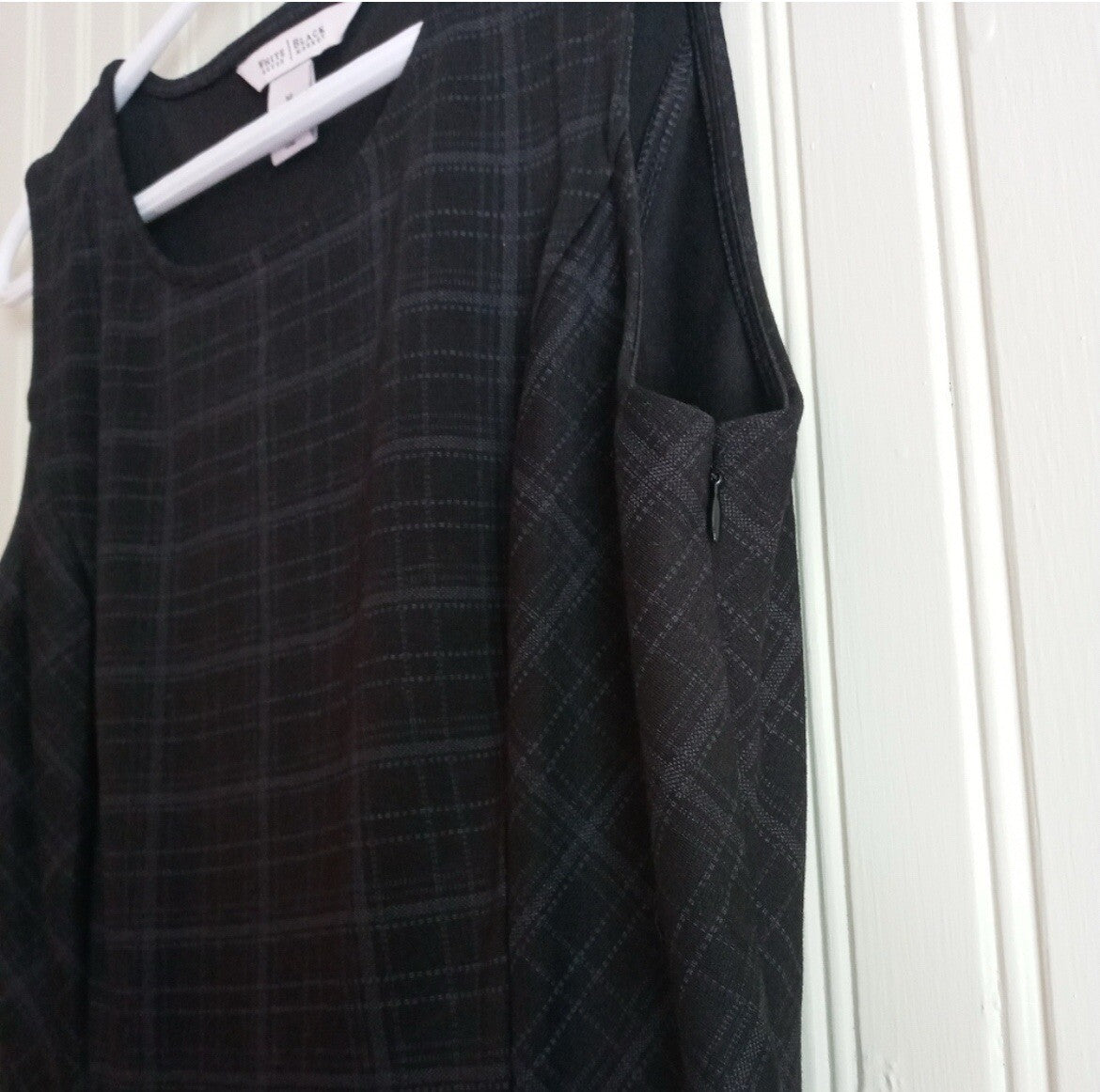 White House Black Market Women’s Peplum Pinstripe Sleeveless Blouse Size Medium