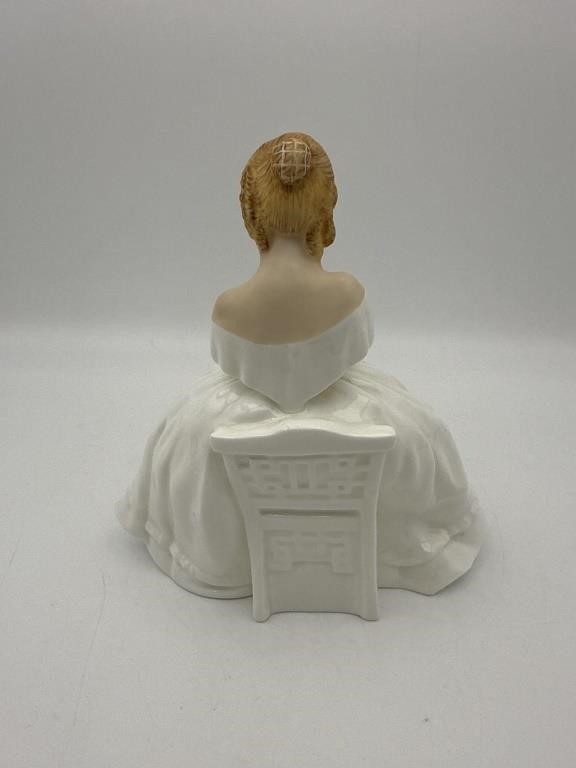 Royal Doulton Figurine “Heather” HN2956 – Hand Painted Porcelain Lady