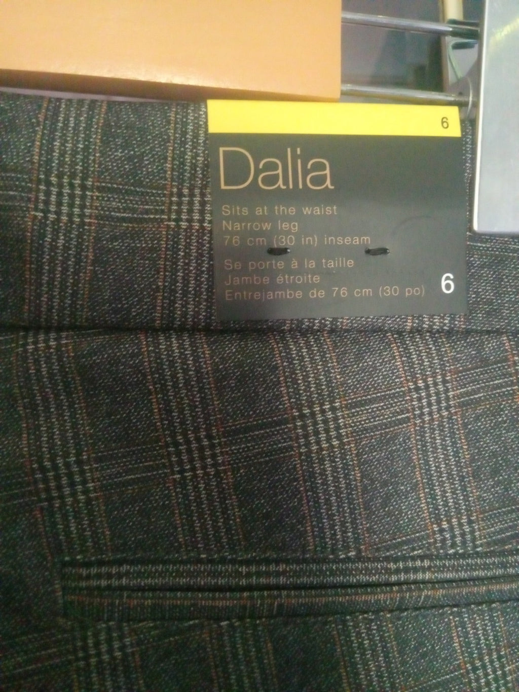 Dalia Size 6 Plaid Pull On Tummy Control Dress Pants Straight Leg