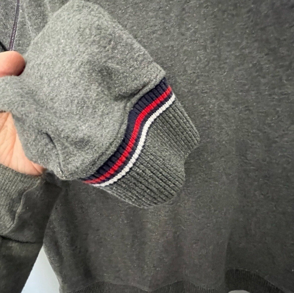 Fila Grey Sweatshirt Small Logo Crewneck Pullover Athletic Streetwear