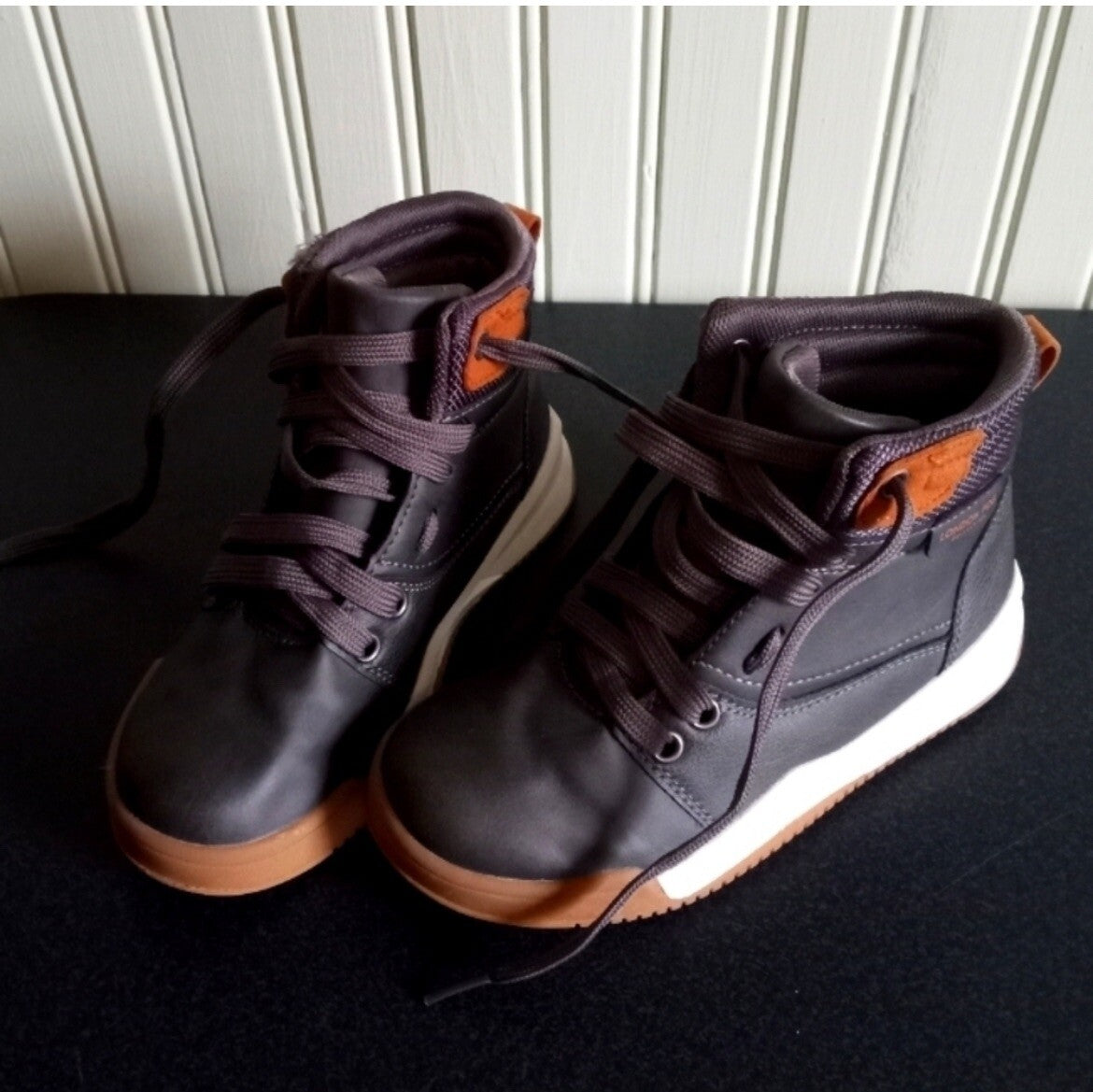 London Fog Boys Sneakers Size 12 Toddler Grey High Tops Durable Comfy