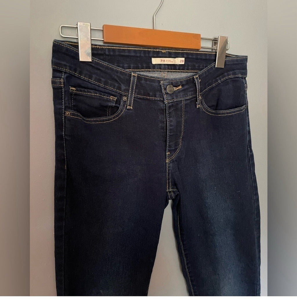 Levi's 711 Skinny Jeans Women's Size 28 Denim Pants Dark Wash Casual