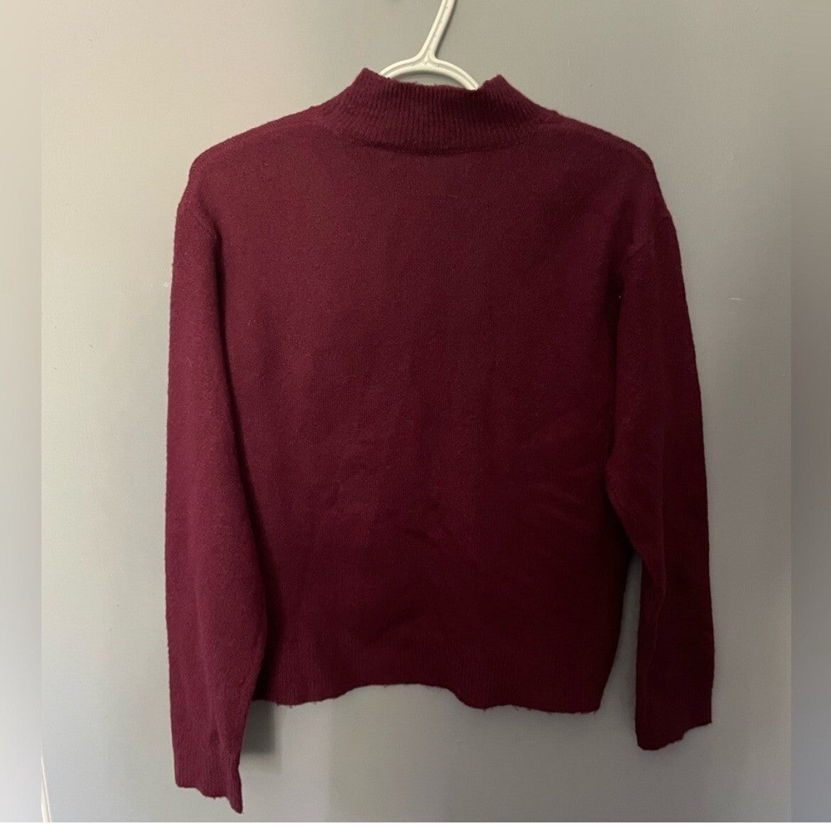 Vero Plum Petite Sweater XS Ribbed Fit Knit Cozy Fall Purple Soft