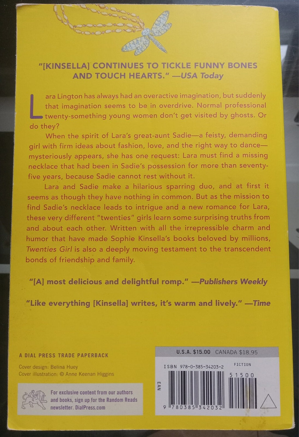 Twenties Girl: A Novel by Sophie Kinsella (2009) Trade Paperback VG